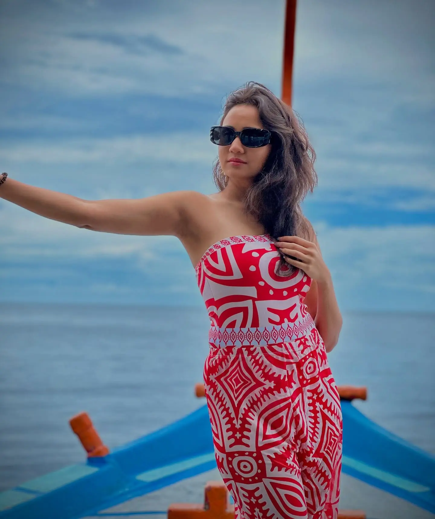 Ashi Singh Shines In Tropical Goa Beach Look Ashi Singh radiates tropical vibes in chic beach ensembles, exuding unrivaled Goa charm!!