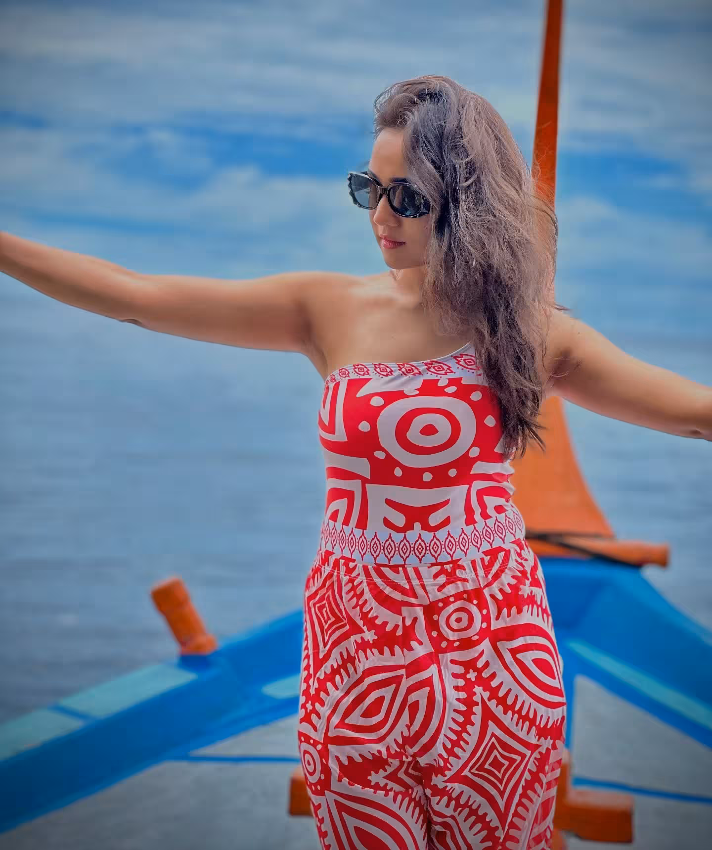 Ashi Singh Shines In Tropical Goa Beach Look