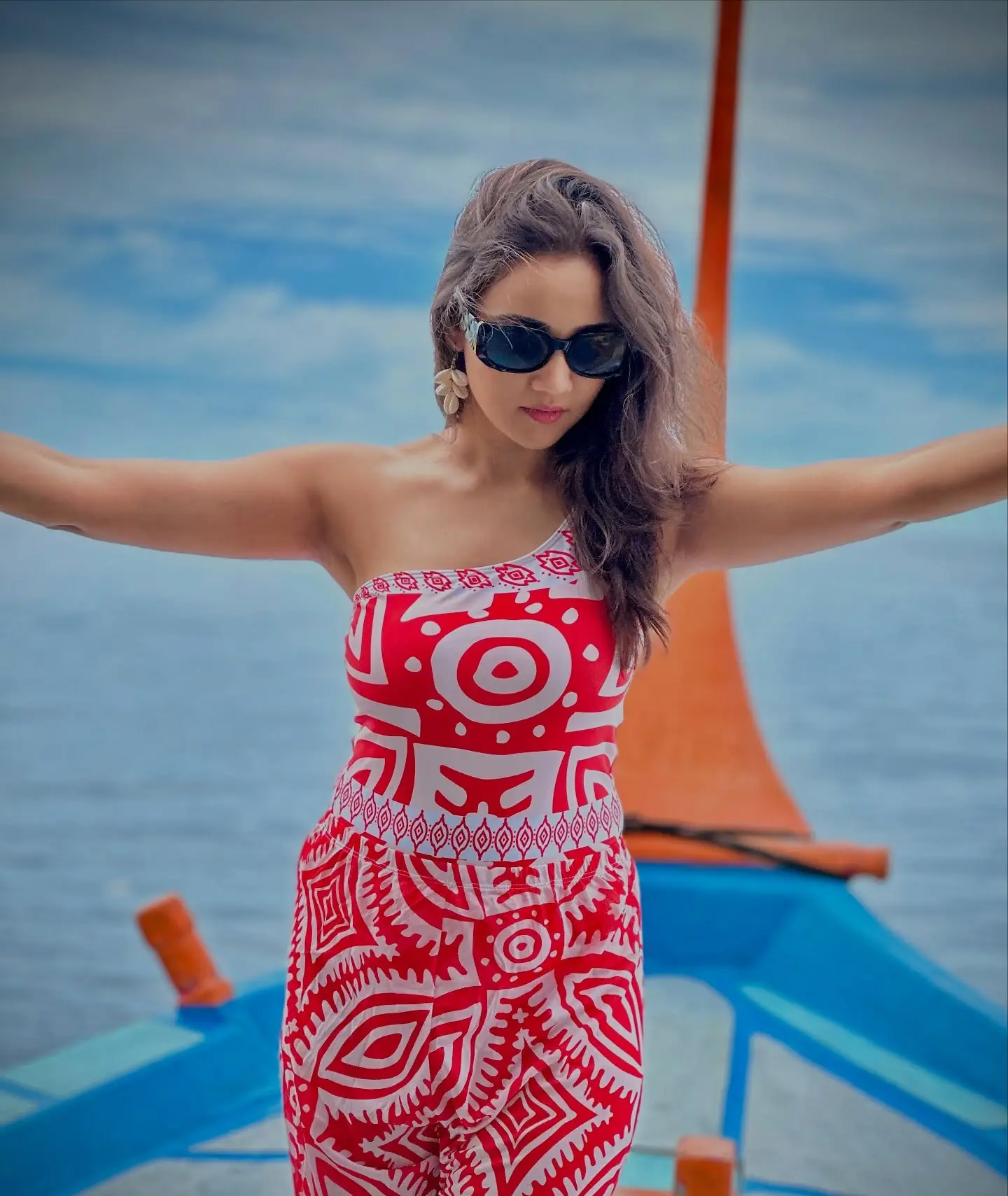 Ashi Singh Shines In Tropical Goa Beach Look