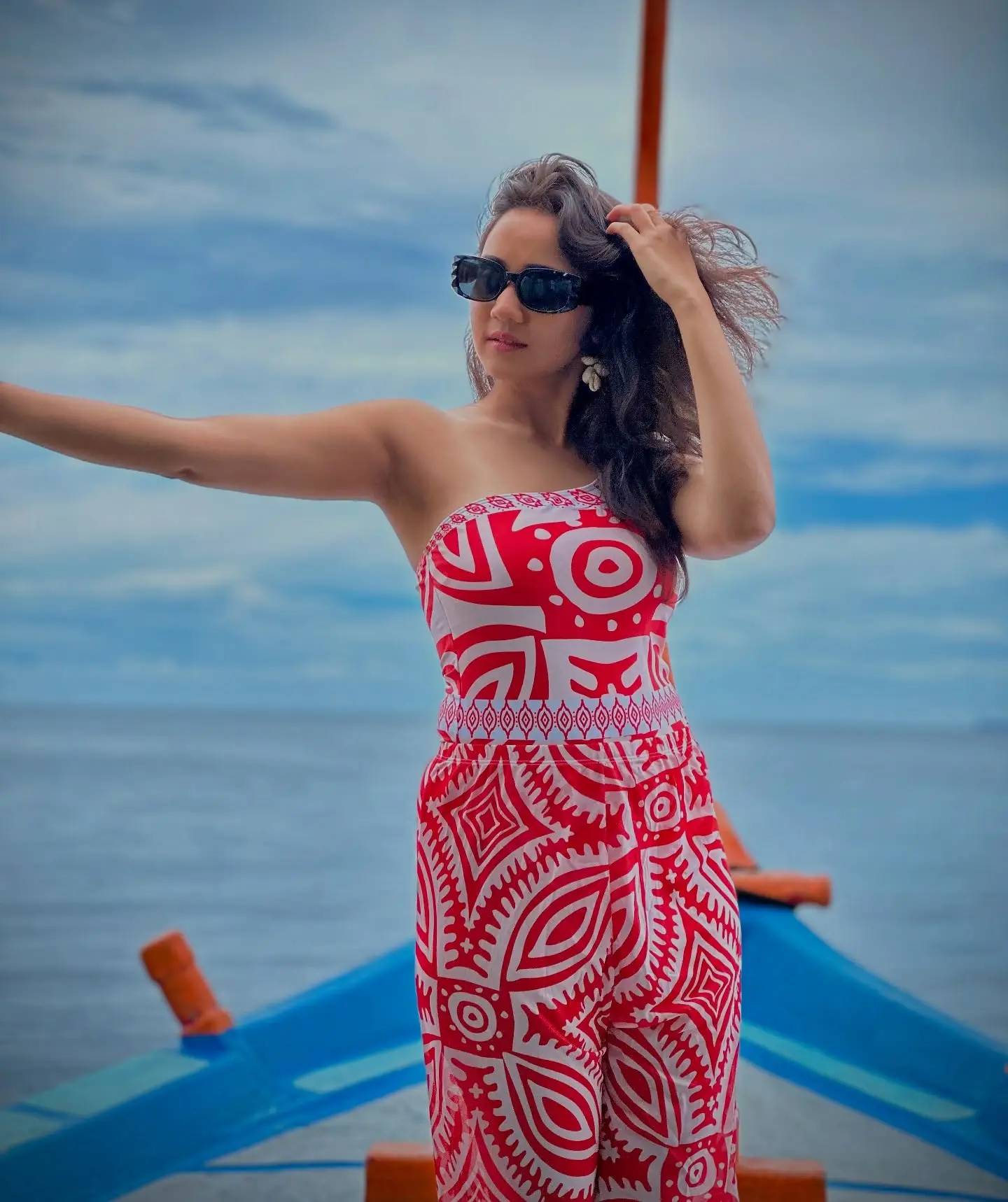 Ashi Singh Shines In Tropical Goa Beach Look