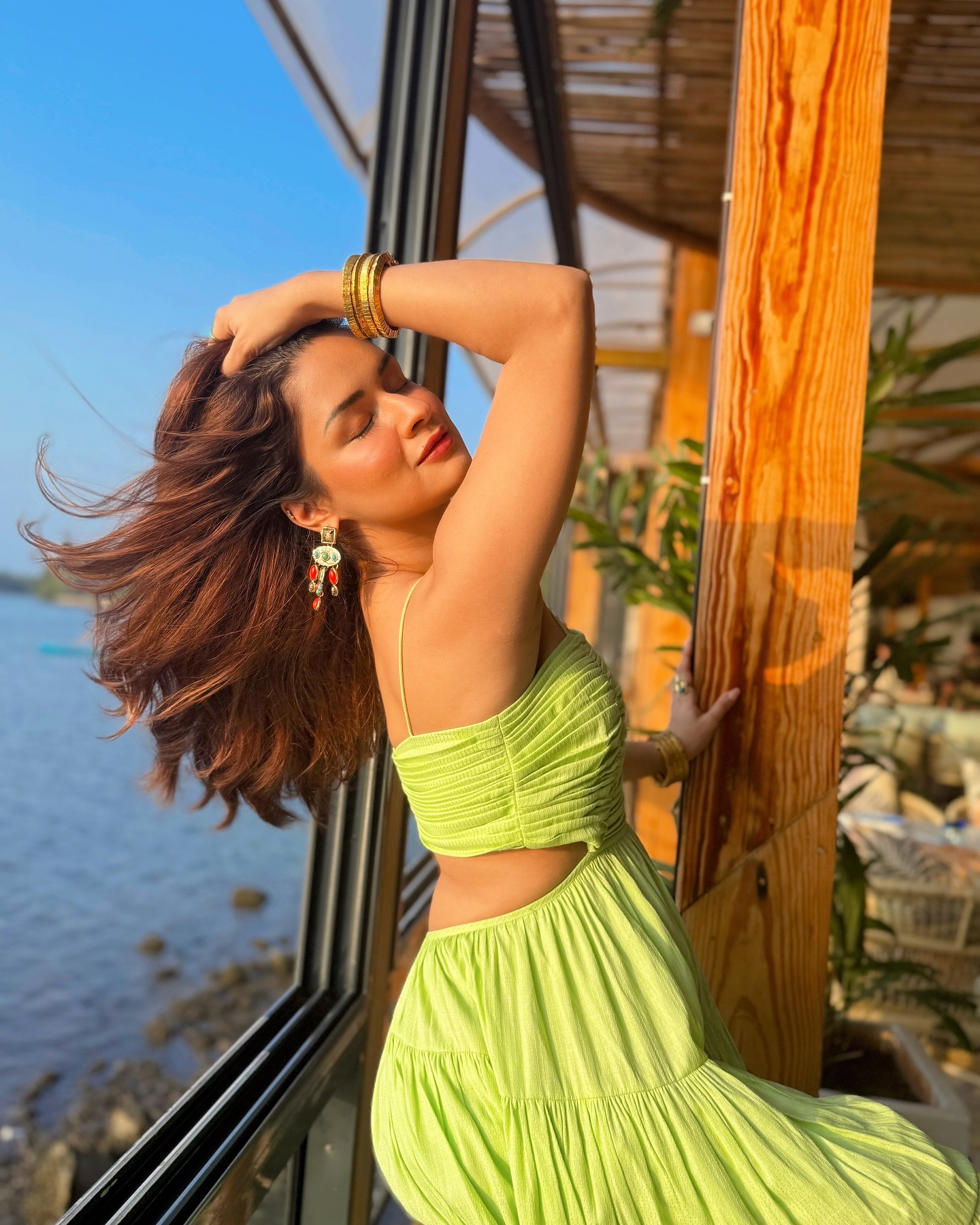 Avneet Kaur Radiates Joy In Sunlit Style