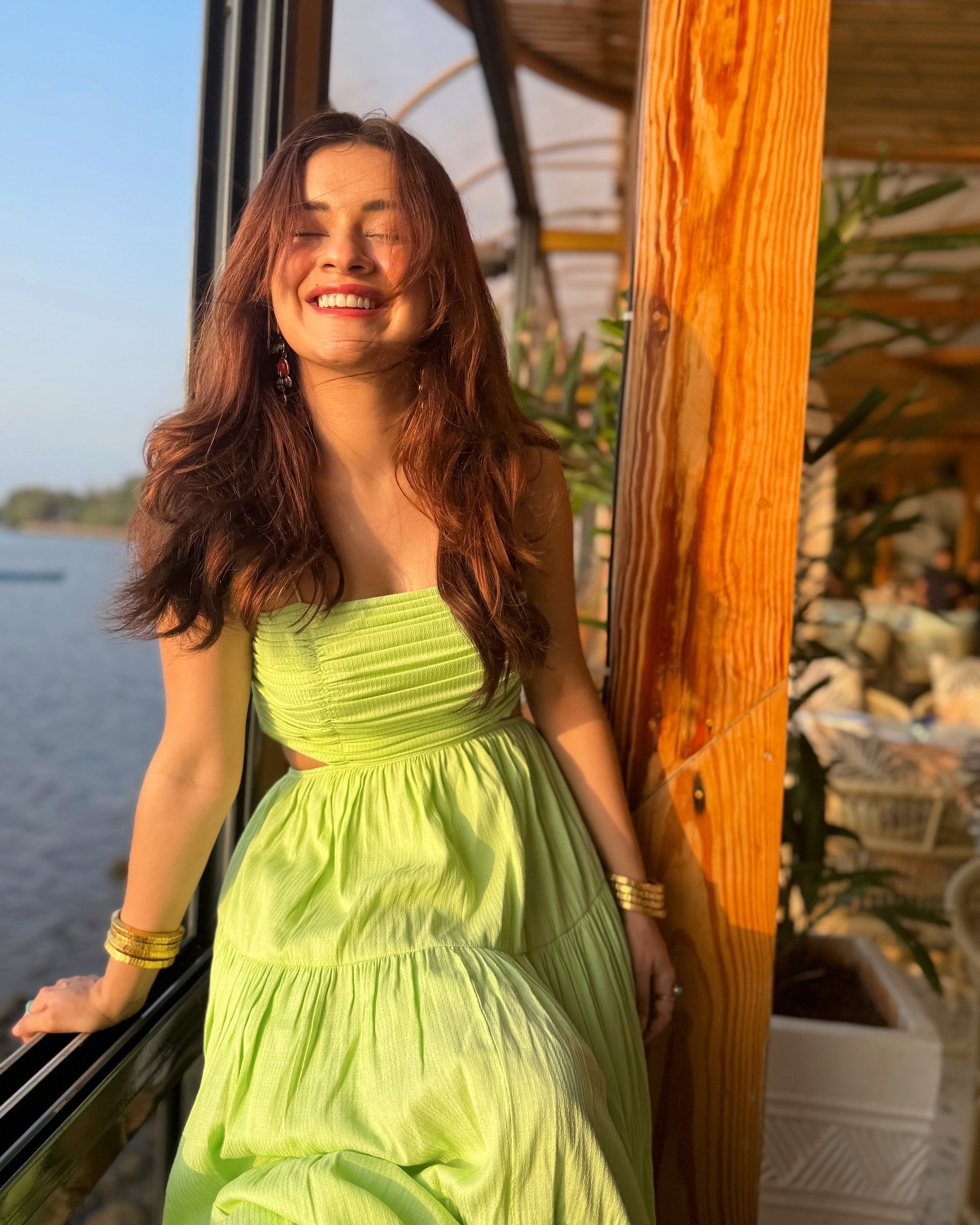 Avneet Kaur Radiates Joy In Sunlit Style
