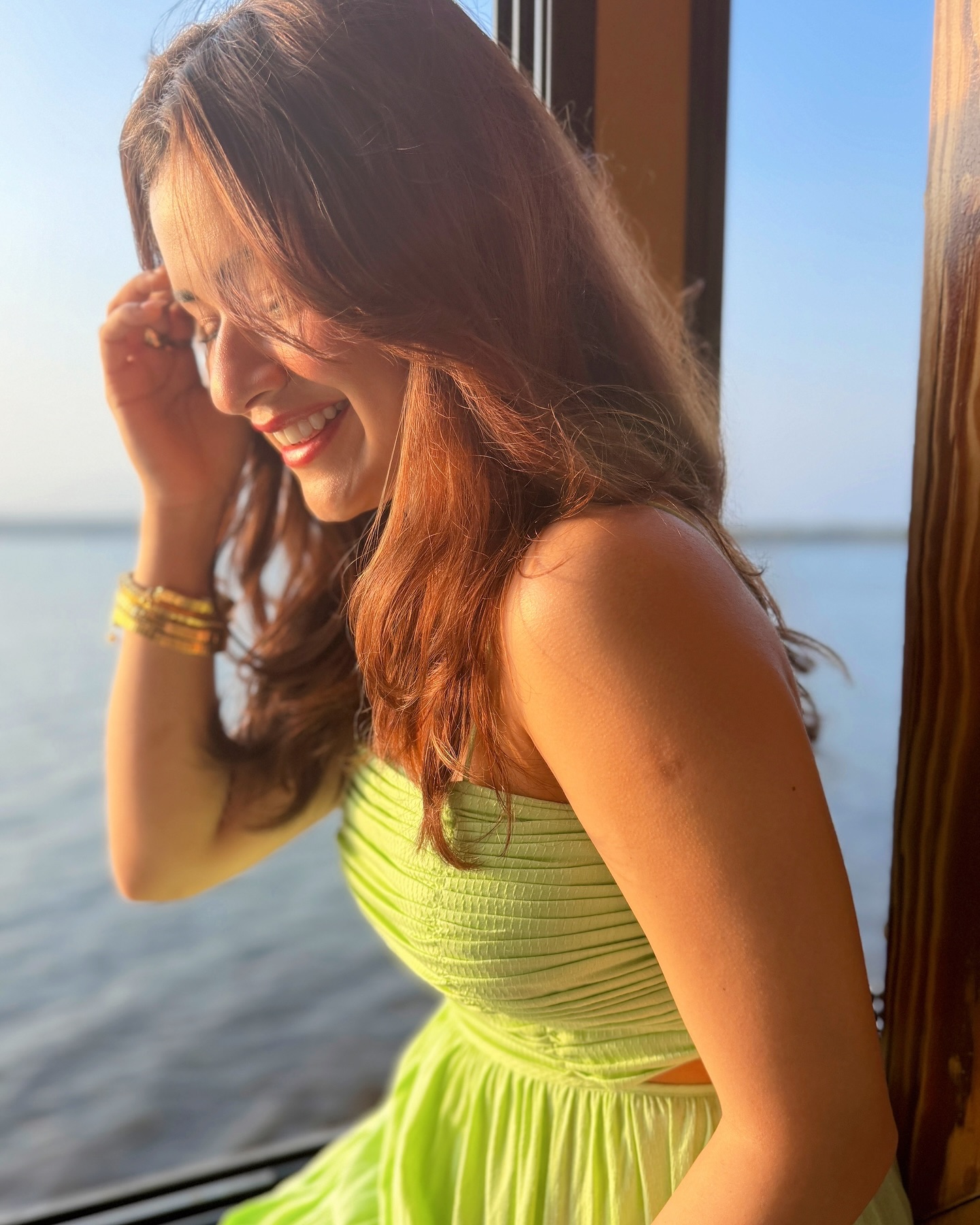 Avneet Kaur Radiates Joy In Sunlit Style