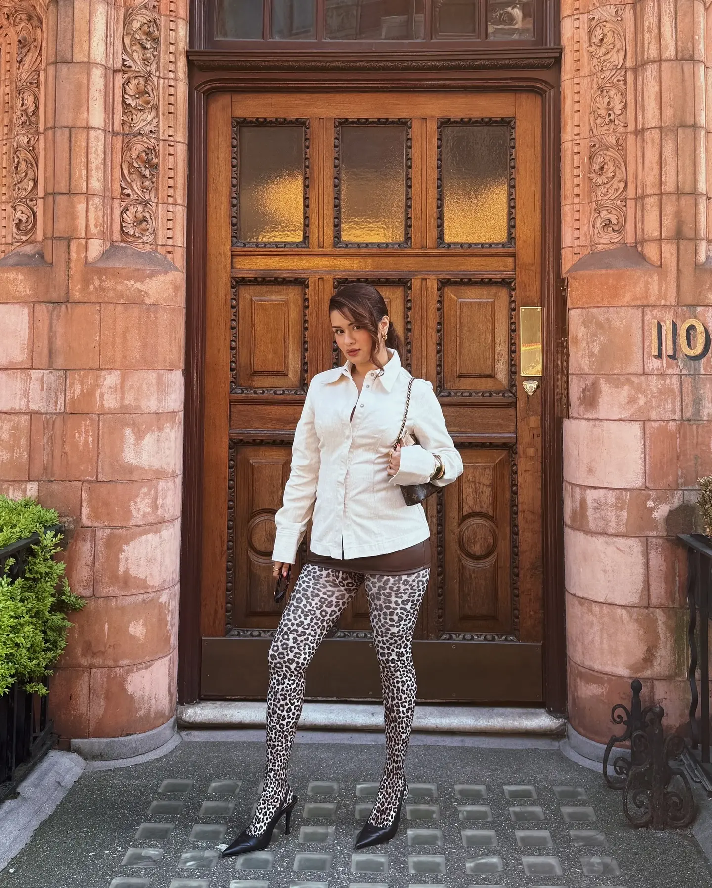 Avneet Kaur’s London Look: Chic, Bold And Unforgettable