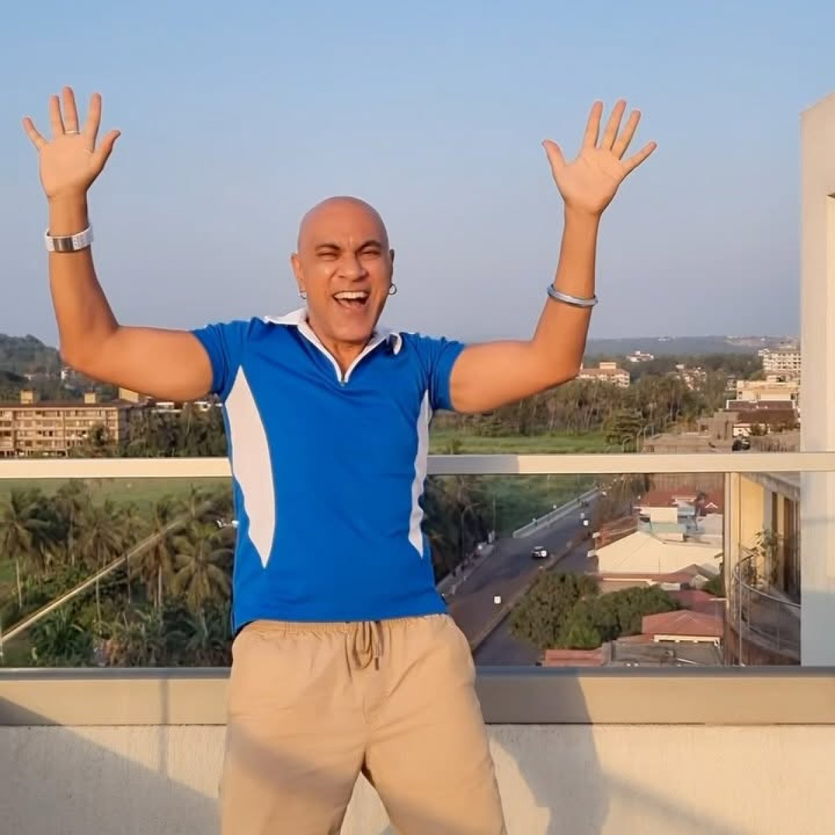 Baba Sehgal’s Comedy Mantra For Life’s Challenges With his humorous philosophy, Baba Sehgal urges embracing fun to beat life’s hurdles.