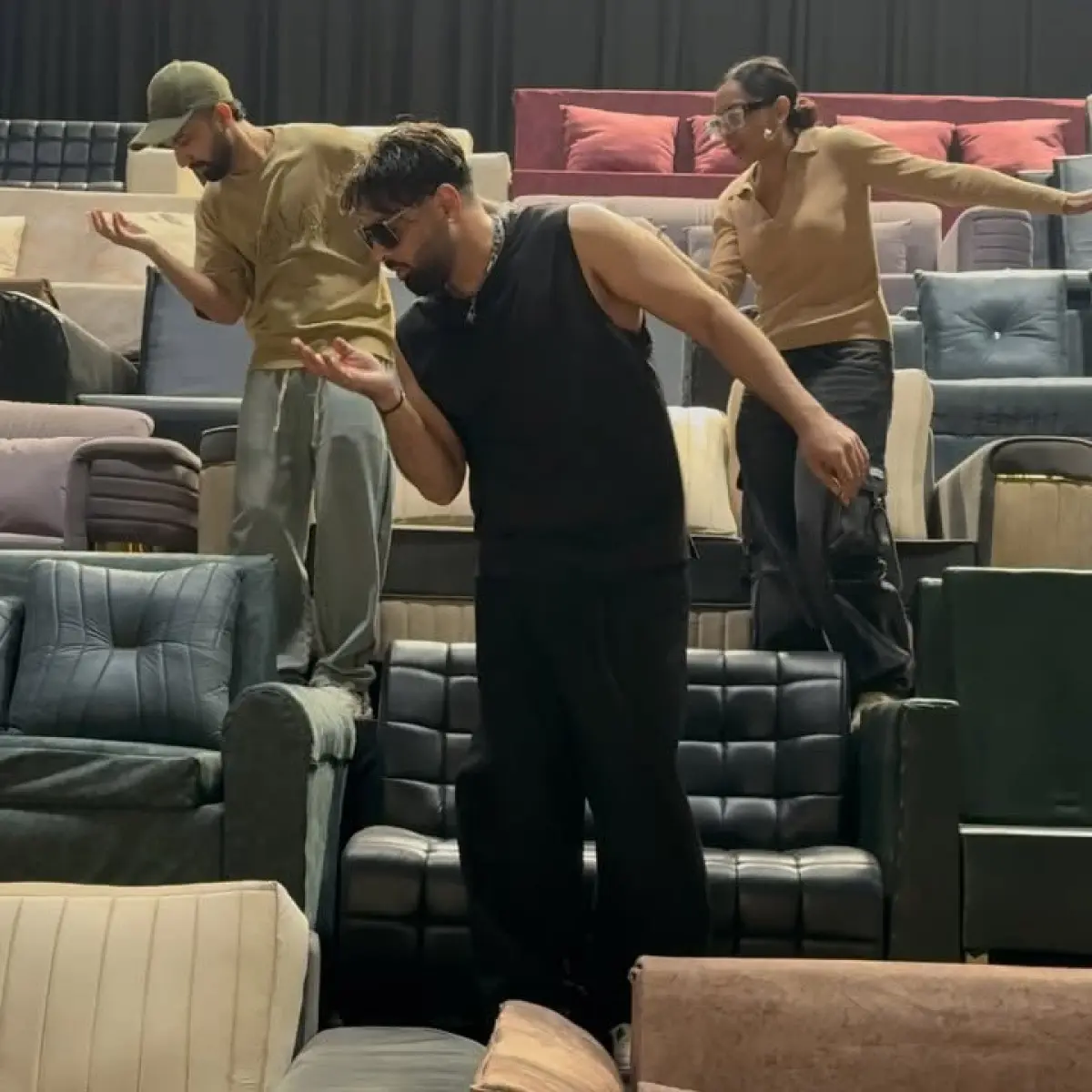 Badshah Ignites Energy With New Instagram Post Renowned rap star Badshah sparks fan excitement with a vibrant Instagram post of raw energy.