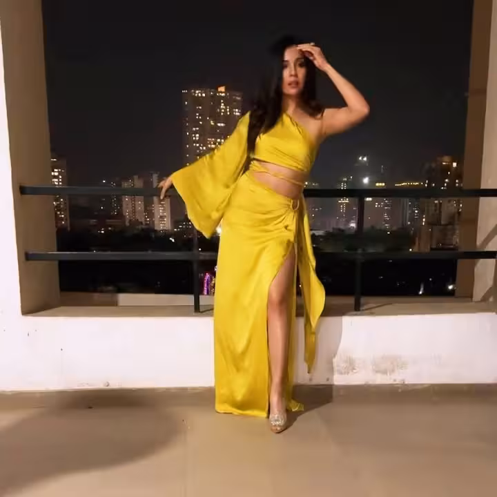 Barkha Singh Stuns In Class Teacher-Themed Glam Portrait