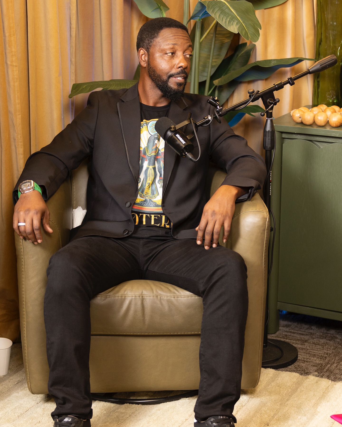 Billy Carson Returns On Vault Empowers Talks