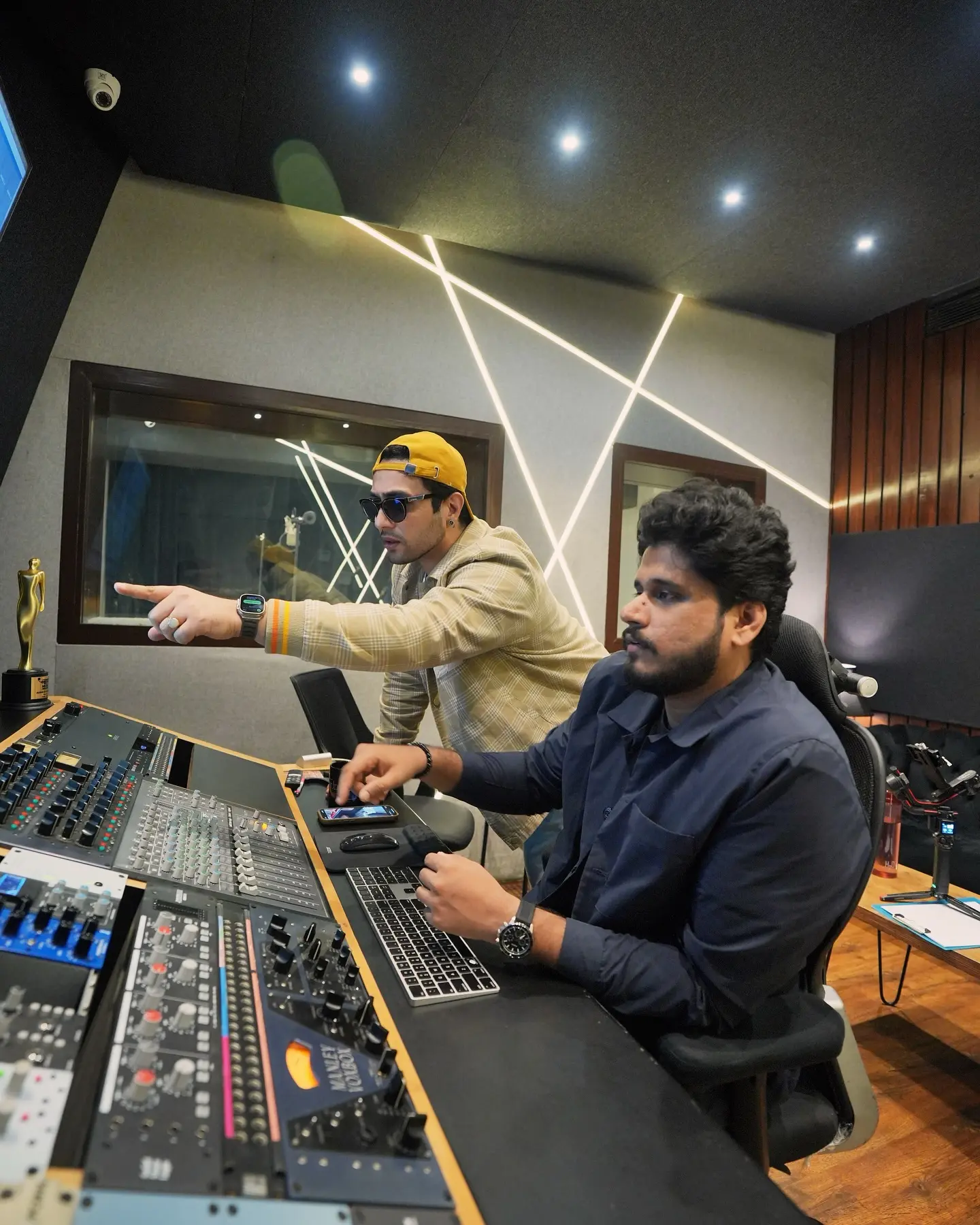 Caffeine, Chaos And Chords Collide In The Studio Snare debates and chord moods fuel a wild studio session with Razik and Adhyayan on fire!