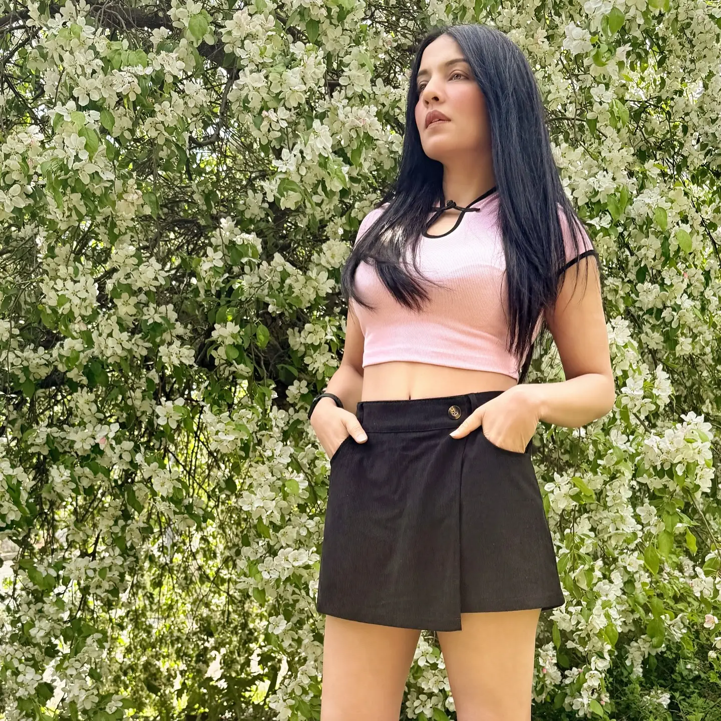 Celina Jaitly’s Fashion Faux Pas In Austria From icy peaks to blooming hedges, Celina's skirt sparks a family debate on style - Wow!!