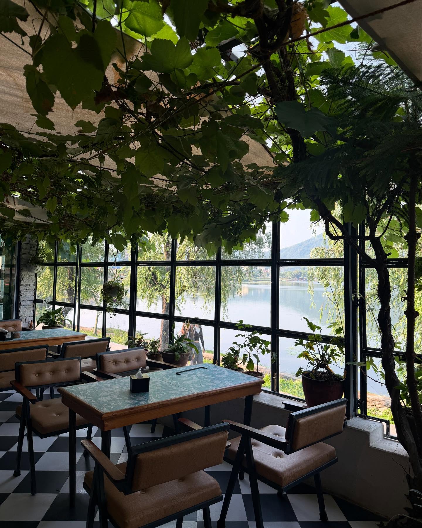 Chum Darang Embraces Relaxed Morning Vibes