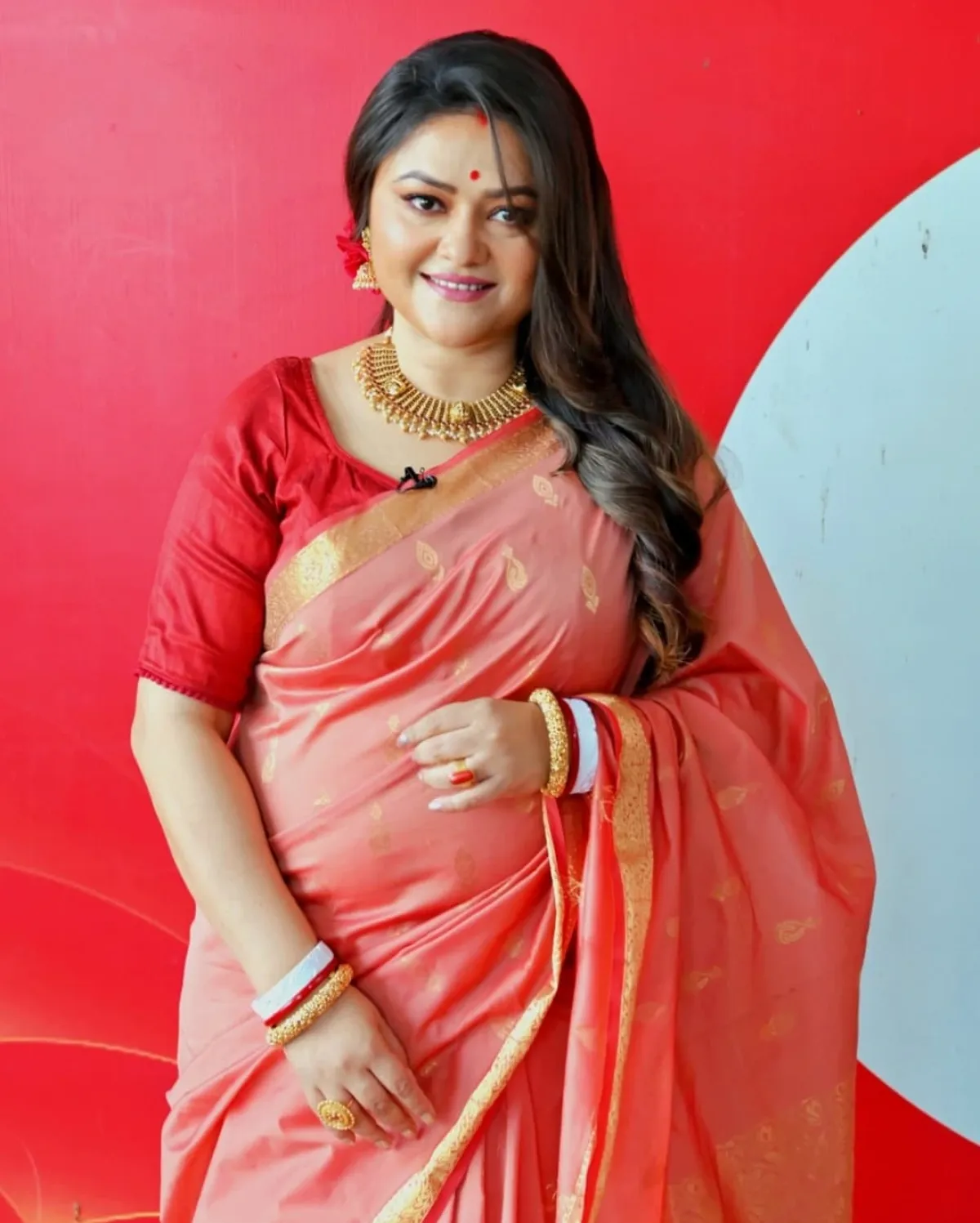 Cooking As Art: Koneenica’s Regal Culinary Journey Experience hospitable innovation and regal culinary mastery on Zee Bangla Rannaghar with unmatched flair.