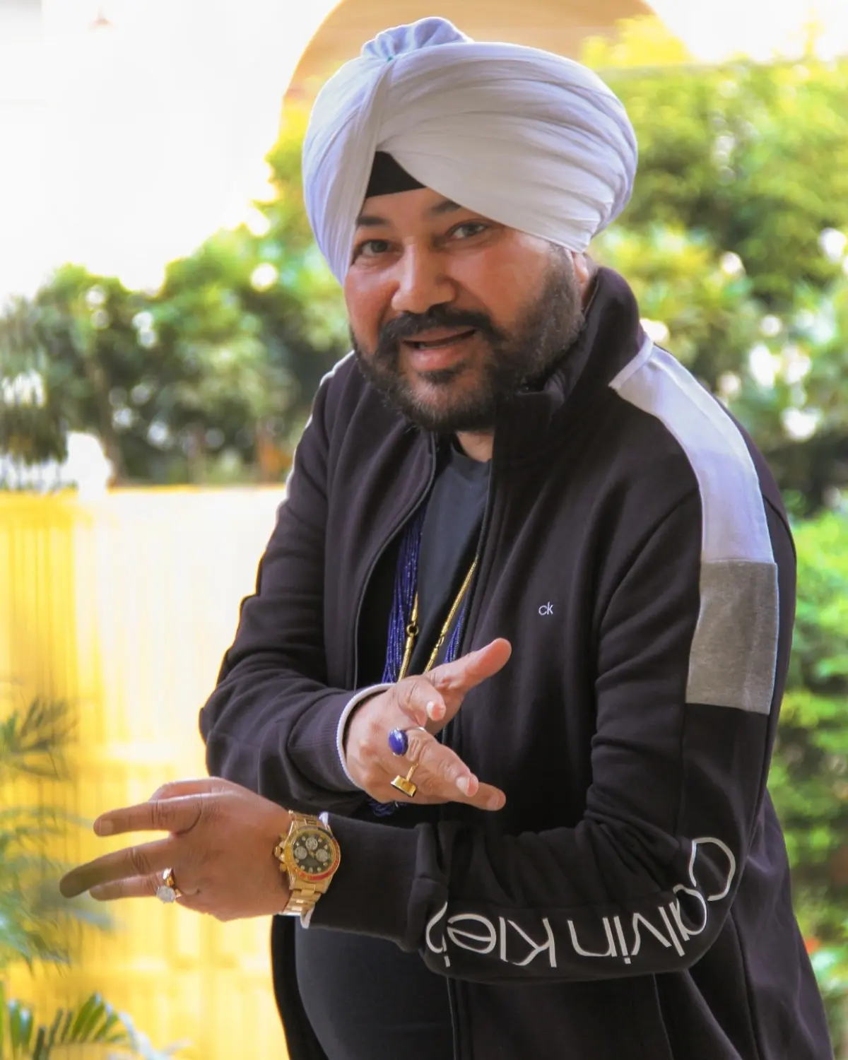 Daler Mehndi’s New Phase: Always Real Iconic musician Daler Mehndi unveils a fresh style blending classic music with bold flair.