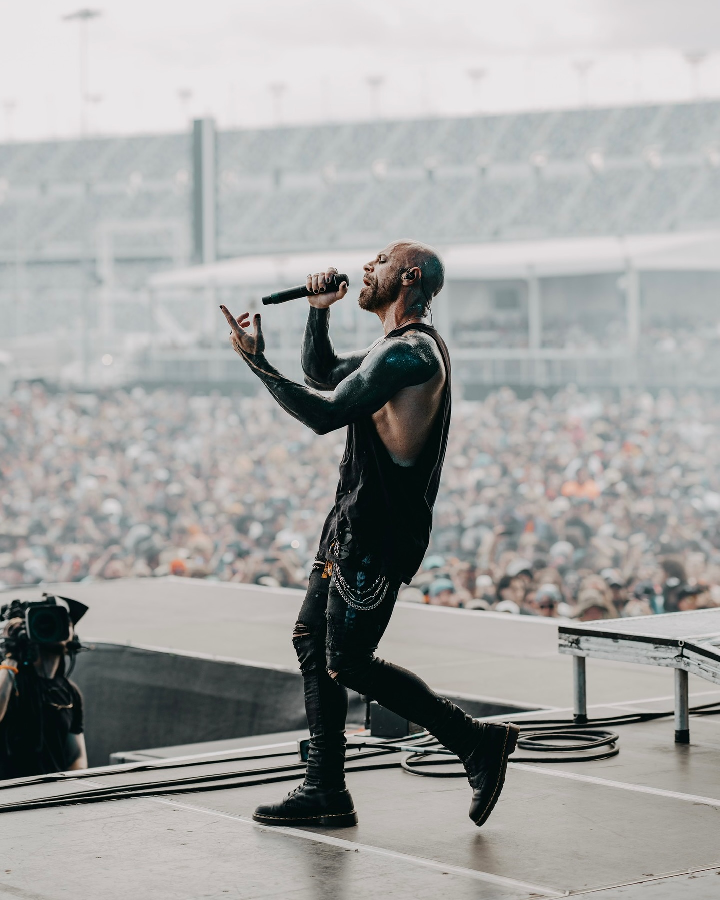 Daughtry Rocks Welcome To Rockville High-energy performance stuns live fans as Daughtry ignites the Welcome Rockville stage!!!