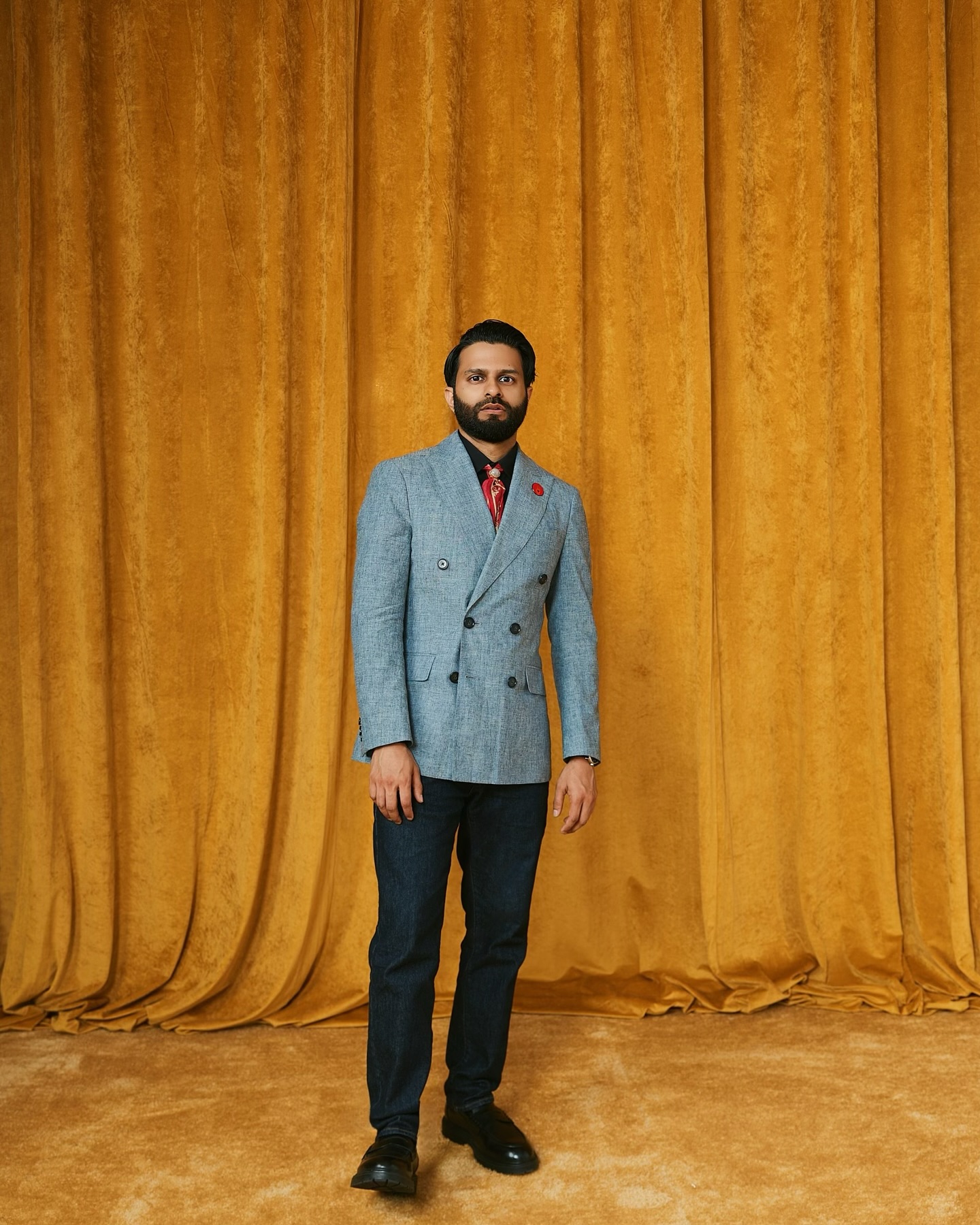 Asif Ali drives a glittering Gold Gala 2025 as Deli Boys set a new standard in star style.