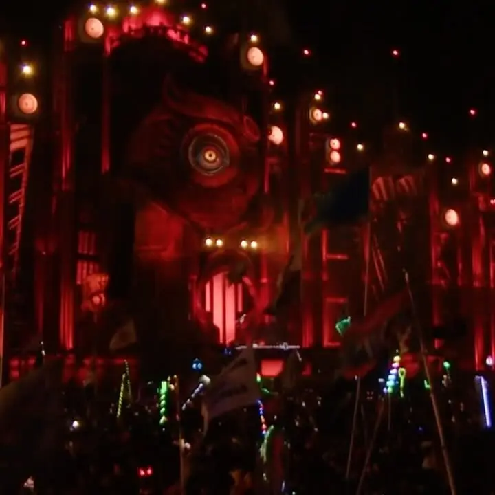 Deorro Drops EDC Set On YouTube