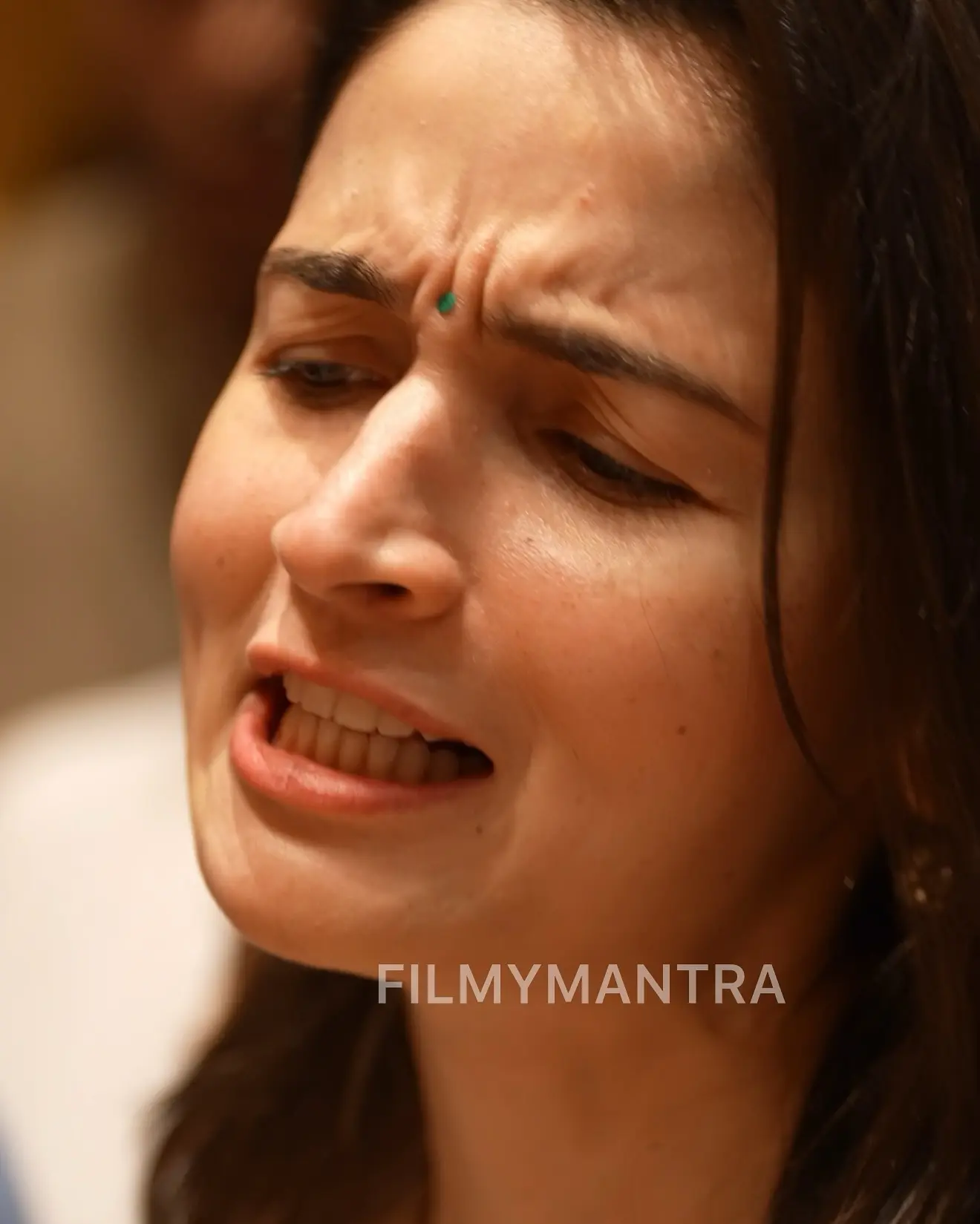 Desi Look Captivates Bollywood Fans
