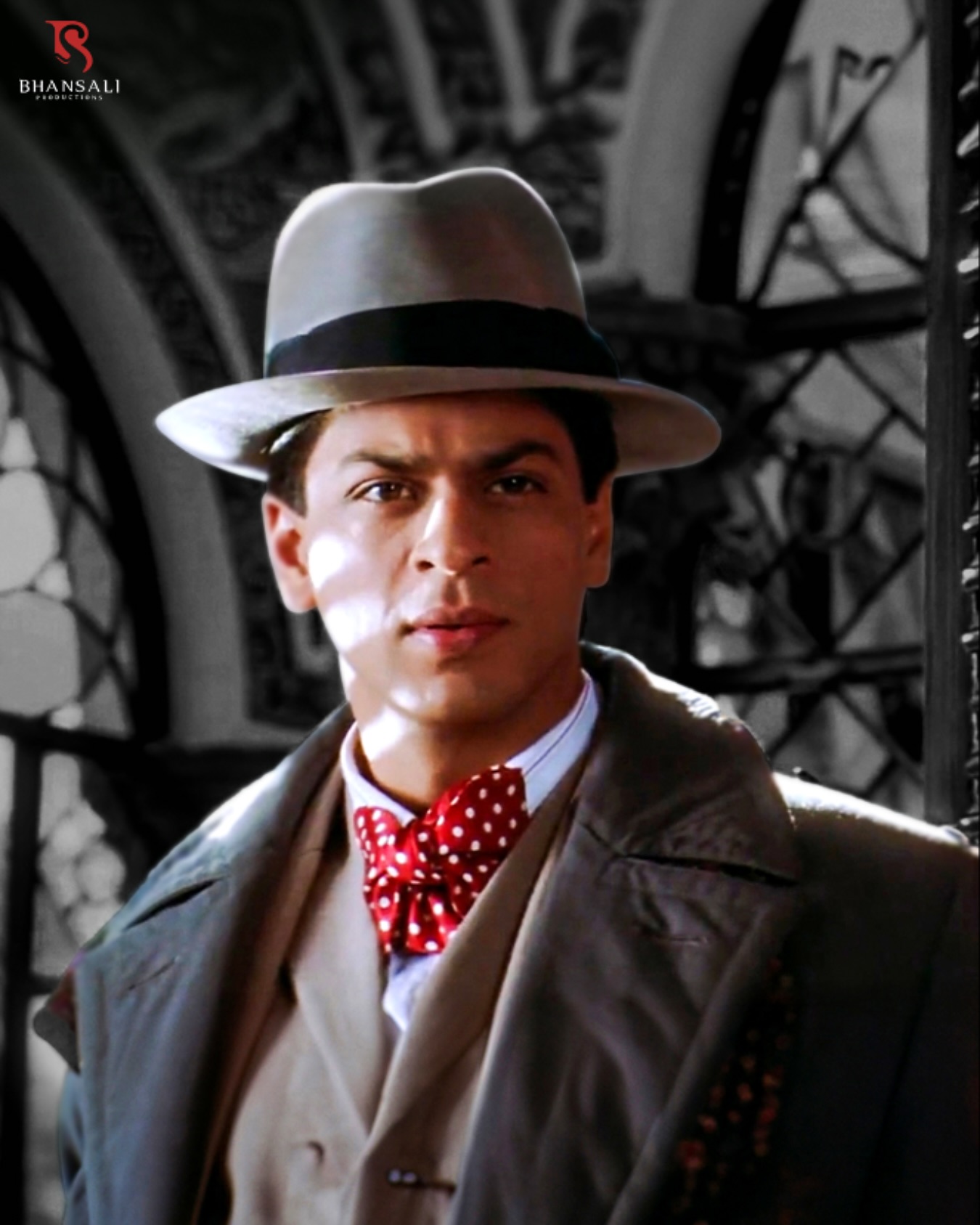 Dev’s Gaze On Paro: A Devdas Tribute At Met Gala 2025 Shah Rukh Khan dazzles as Dev from Devdas, channeling iconic romance at Met Gala 2025.