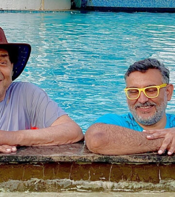 Celebrated actor explores water exercises with guidance from an expert.