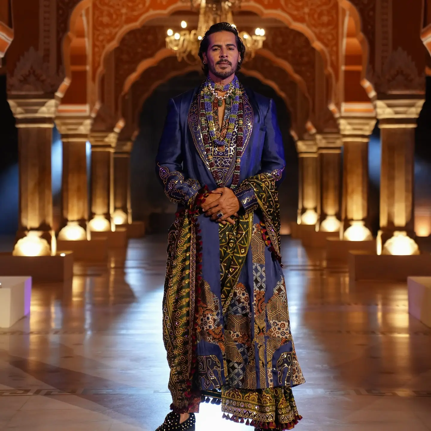 Dino Morea Stuns in Abu Jani Sandeep Khosla Couture Dino Morea dons vibrant Ajrakh pants with a draped dupatta on Netflix’s ‘The Royals’ set!!
