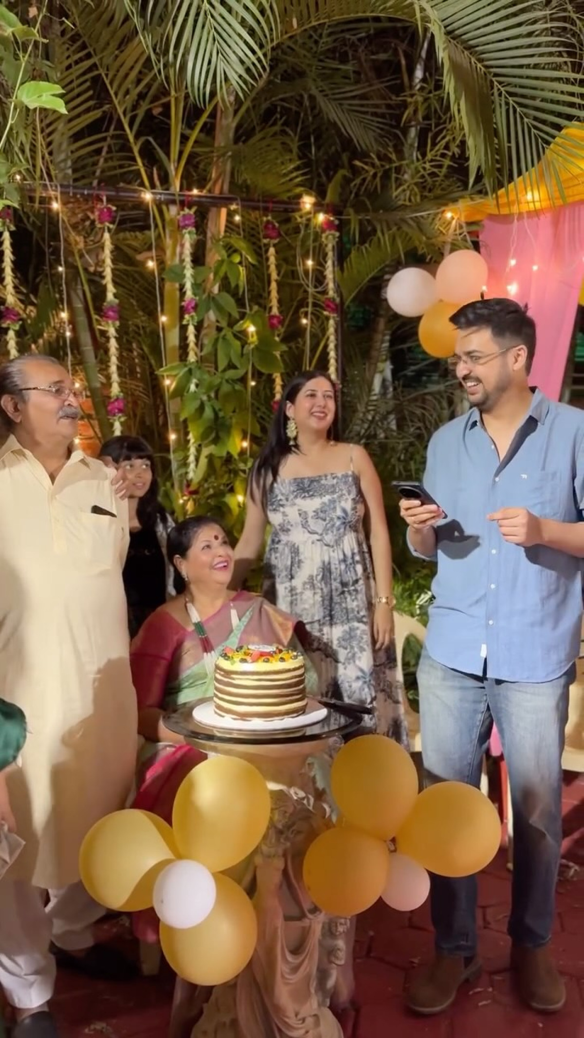 Divyanka Celebrates Her Father’s 70th Birthday In Bhopal Actress celebrates her father's 70th birthday with a cozy family reunion.