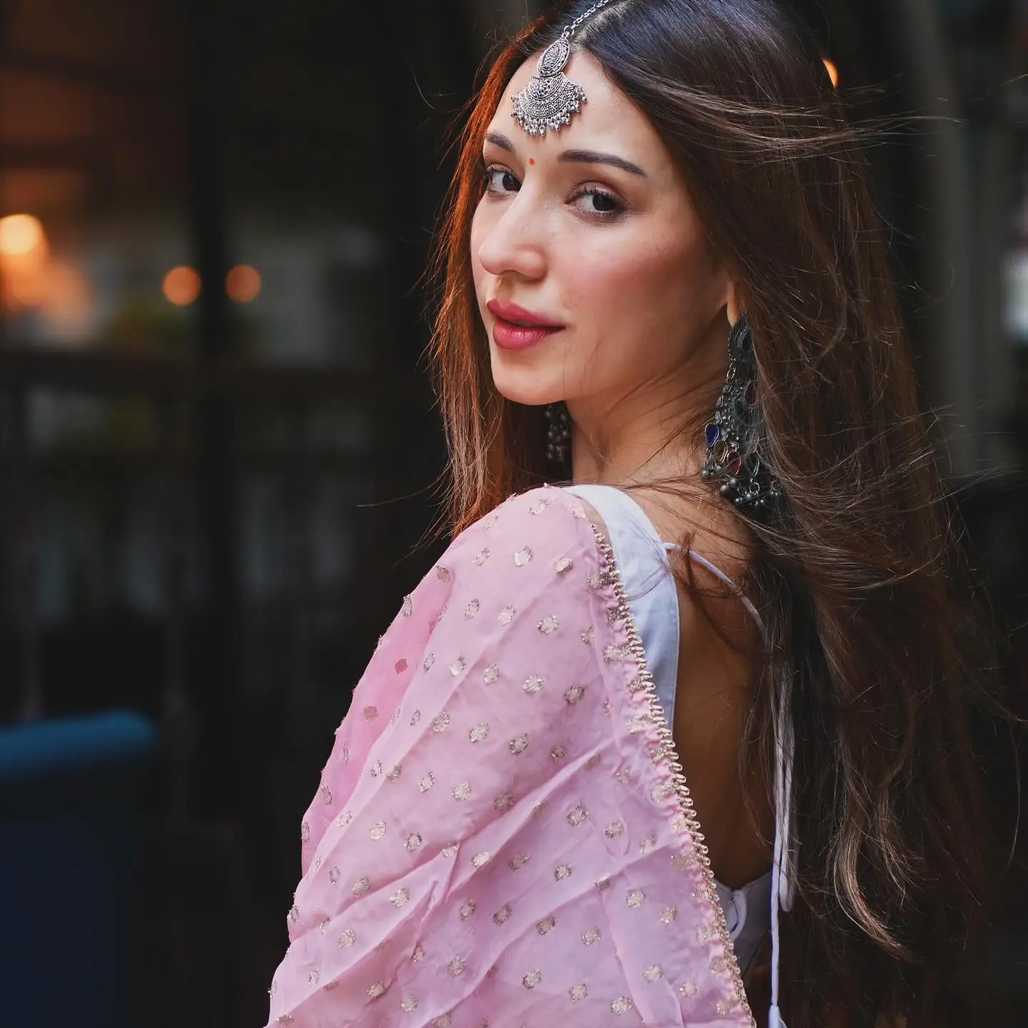 Dr Heli Daruwalla’s Mysterious Post Captivates Fans Celebrity Dr Heli Daruwalla leaves fans intrigued with a playful and mysterious reveal.!