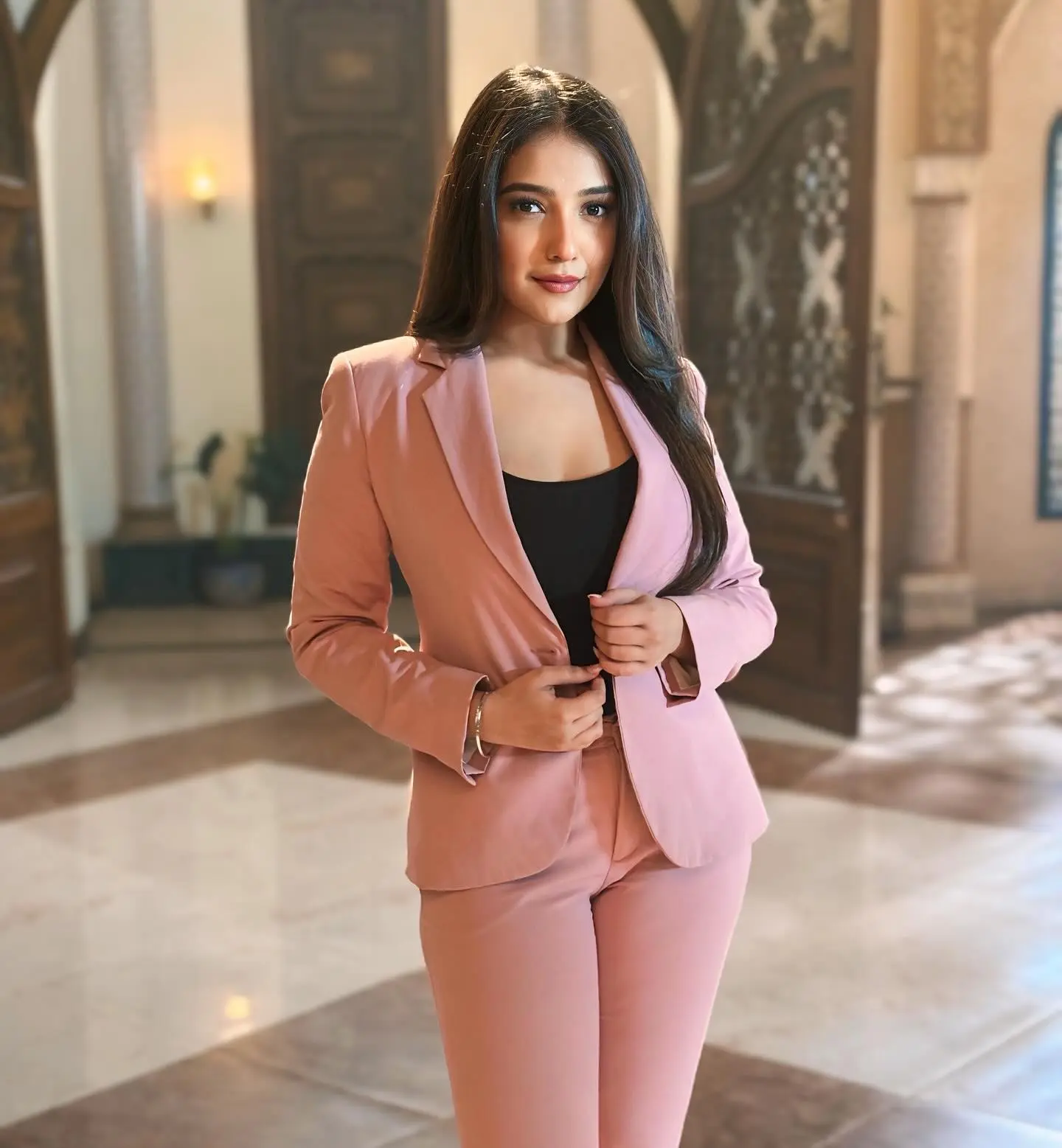 Edgy Elegance: Akshita Mudgal's Latest Look