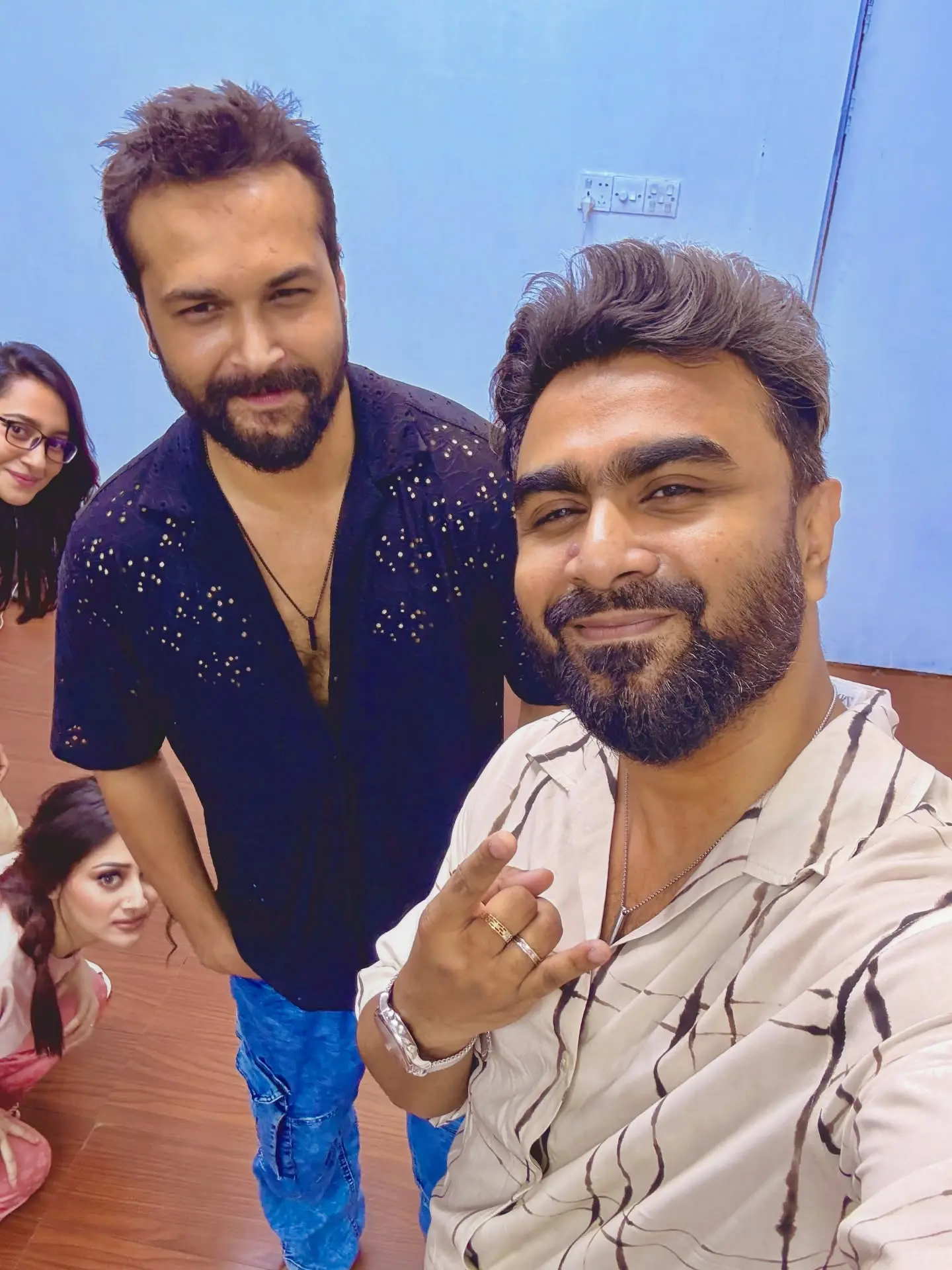 Eid Cinema’s ‘Oh Sundori’ Teaser Unveiled Imran Mahmudul teases a unique Eid cinematic treat, where allure meets creative flair.!!!
