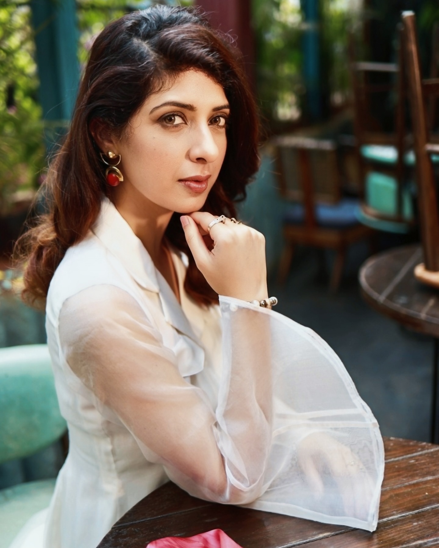 Elegance In Silence: Aishwarya Sakhuja Shines In Mumbai Studio