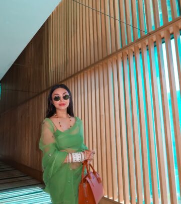Elegant Stride: Iira Soni Captivates On Instagram