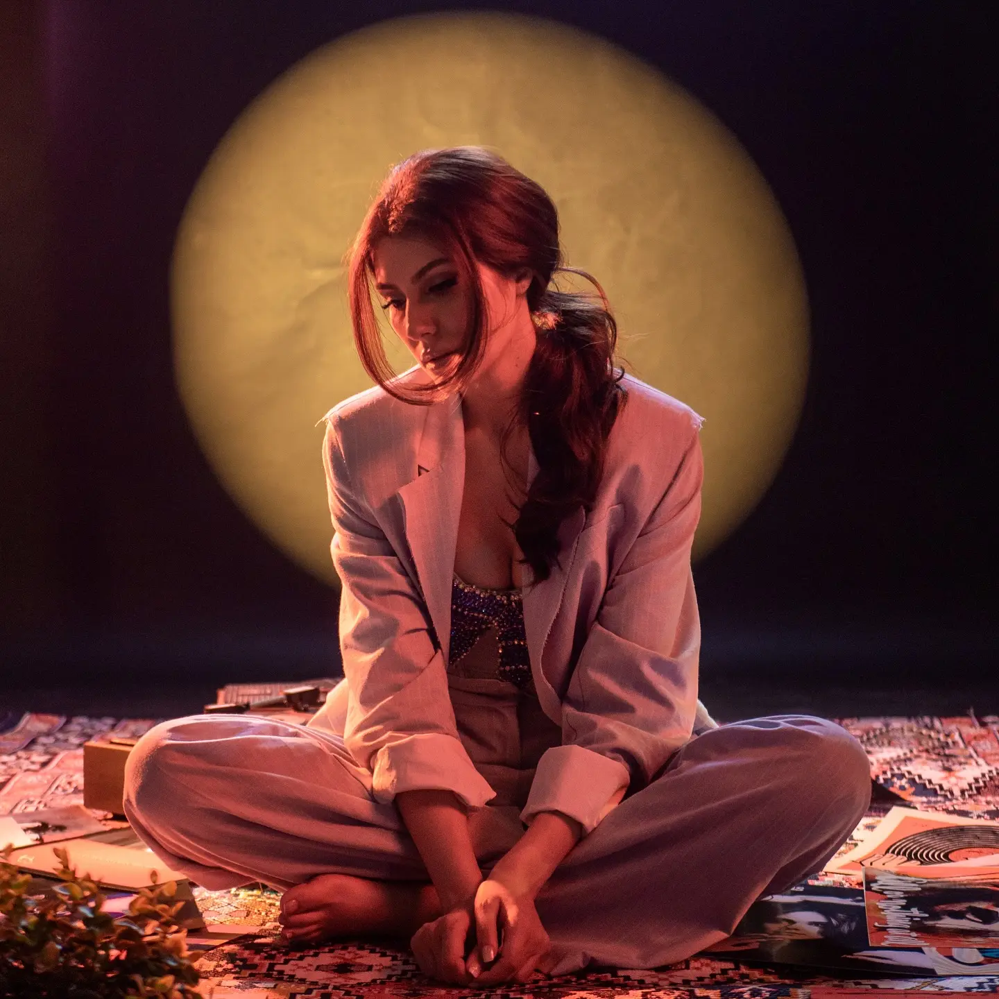 Elnaaz Norouzi Unveils New Music Video On YouTube
