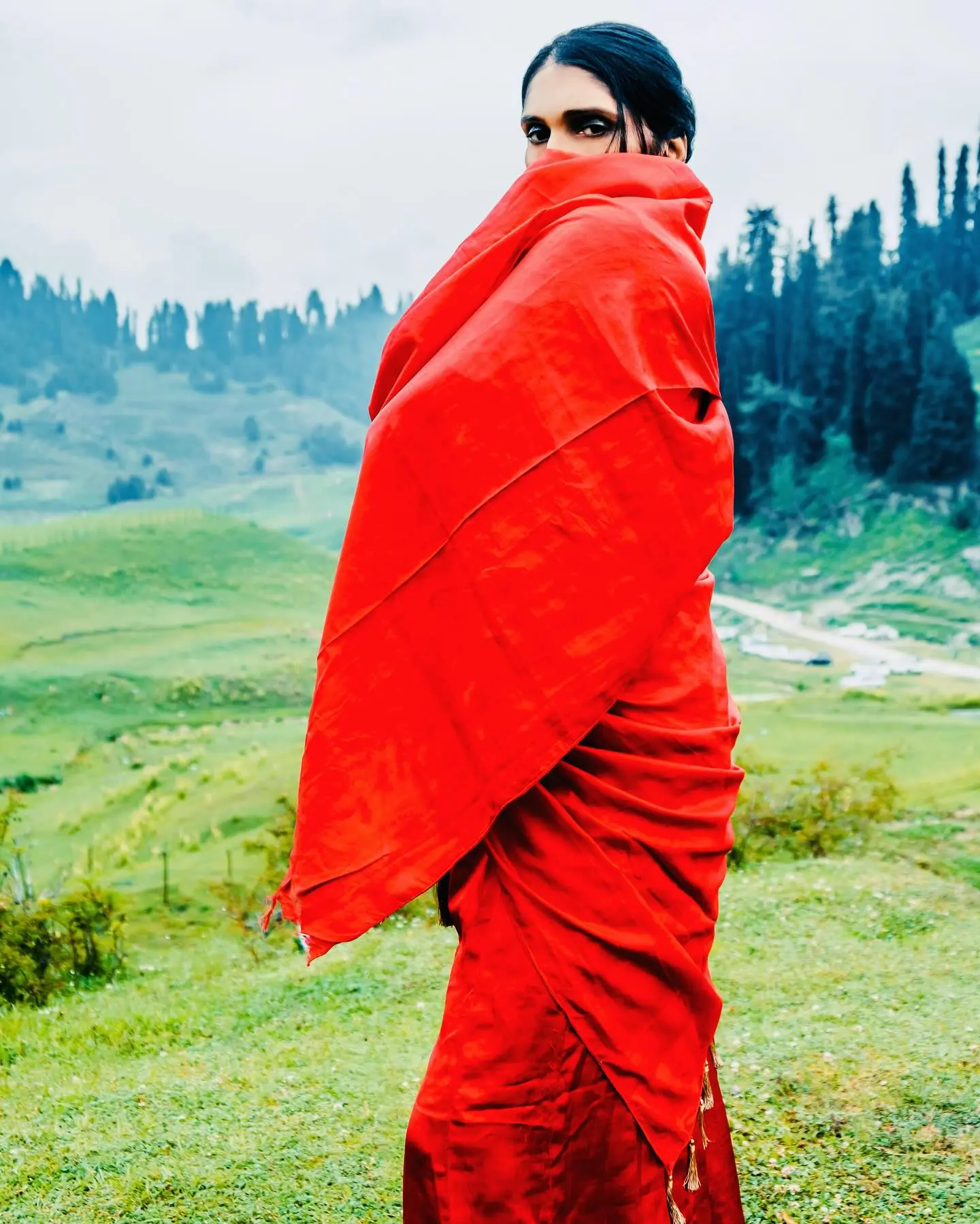 Anu Aggarwal Shares Enigmatic Kashmir Moments The iconic actress stuns in a Kashmir shoot.