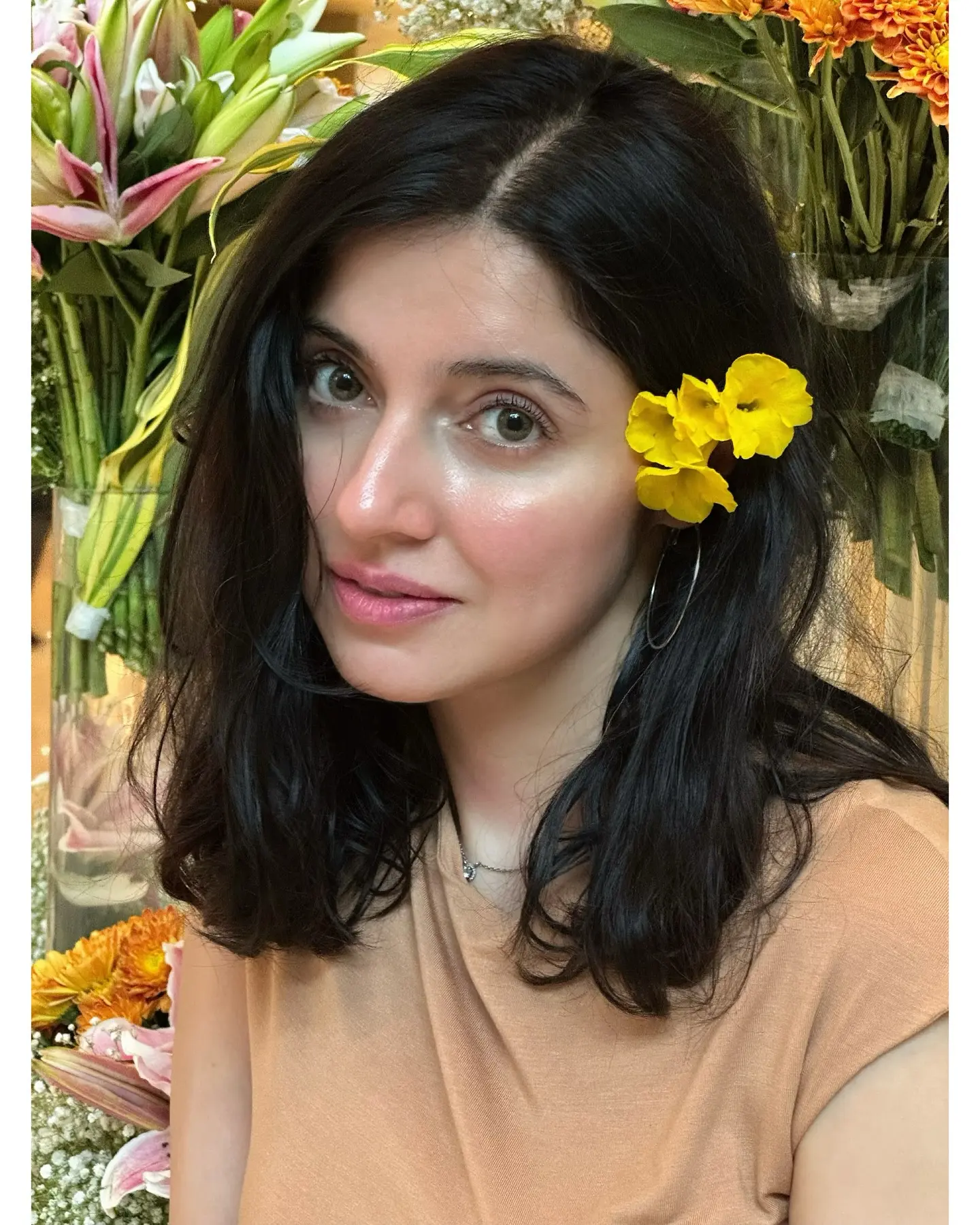 Flowers and Fire in Divya’s Bold Style A striking display merging vibrant tones and daring spirit with artful elegance and energy.