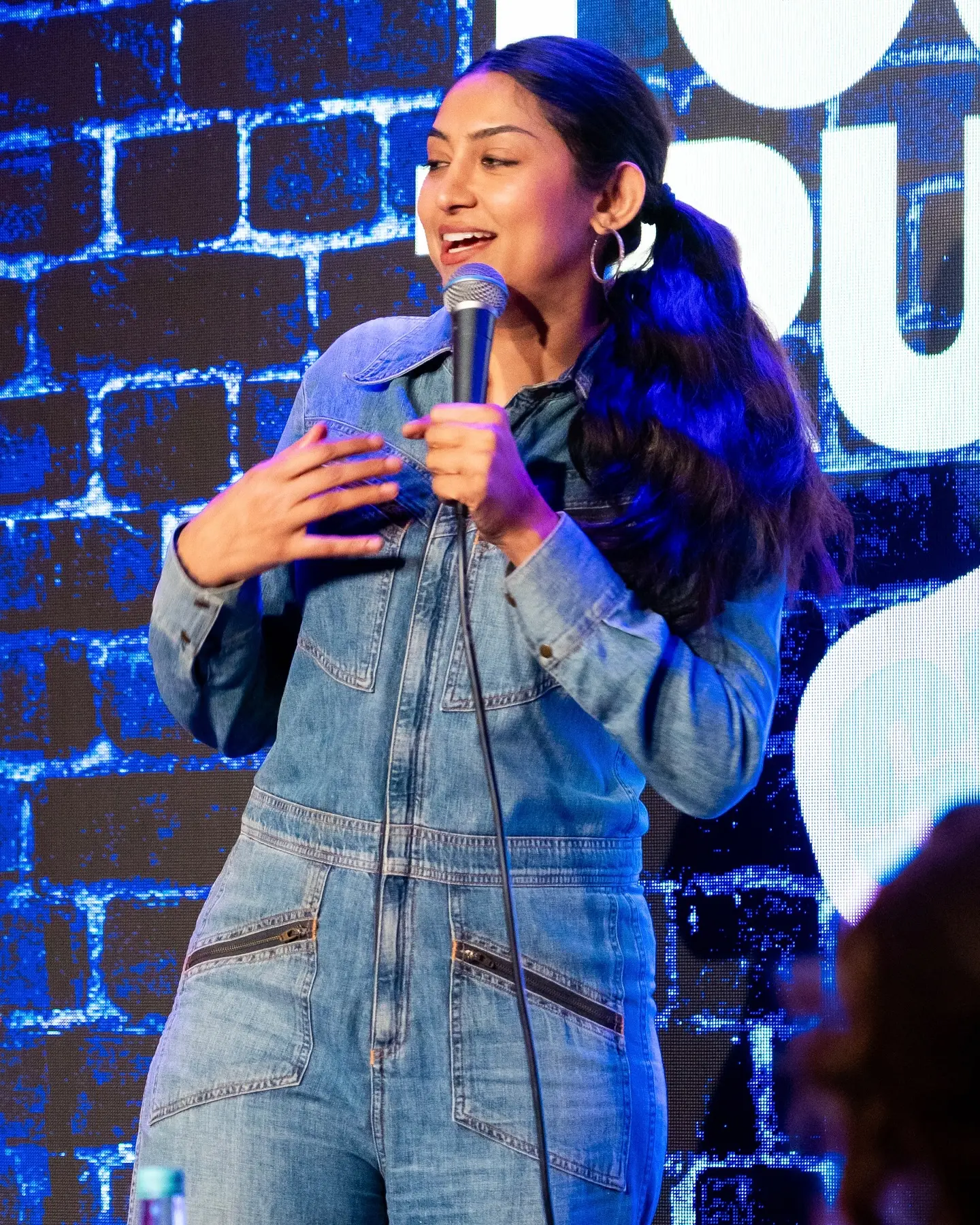 Friday Night Laughs At The Comedy Store Fizaa Dosani brings witty standup charm, engaging crowd with laughs and clever quips !!!!!