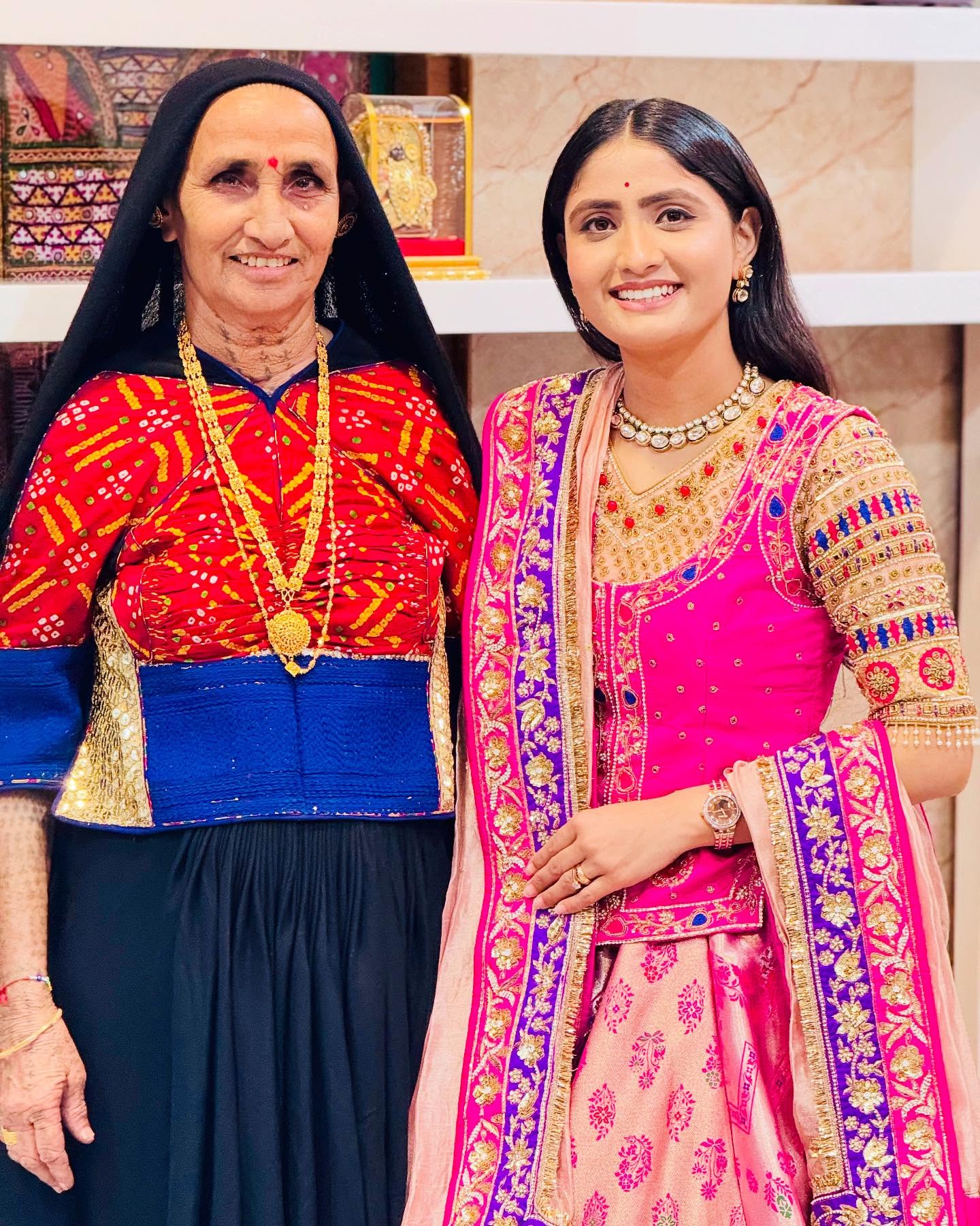 Geeta Ben Rabari Celebrates Mother's Day With Warm Wishes