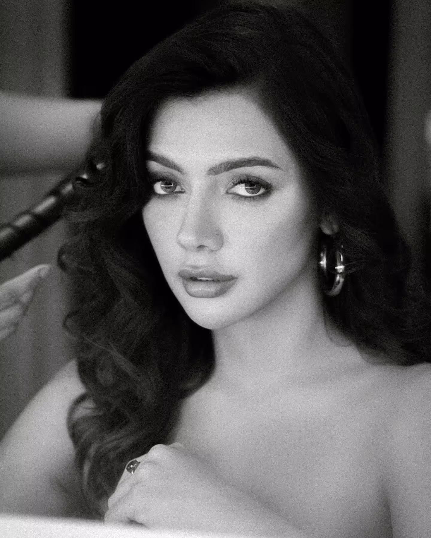 Styling bold charm and modern elegance, the actress dazzles in a vibrant glam shoot.