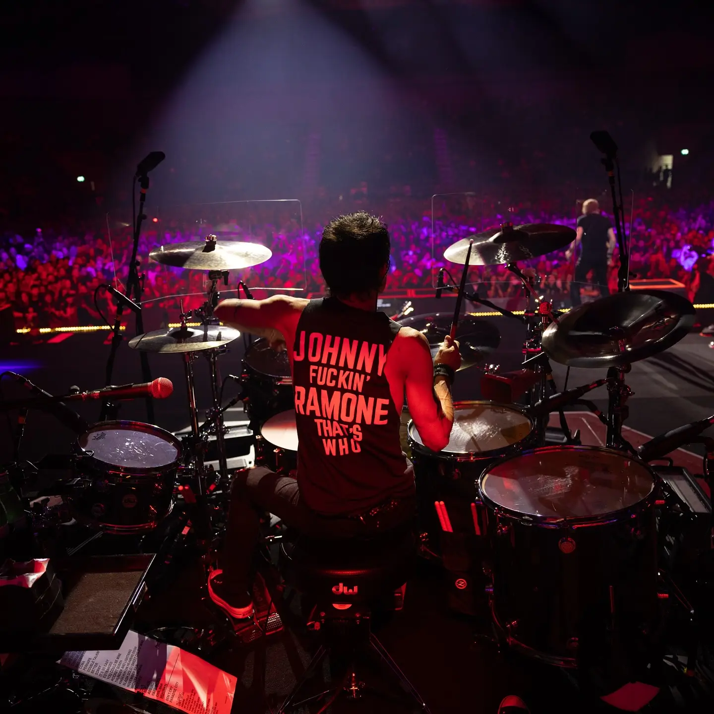 Guns N' Roses Captivates Bangkok Crowd
