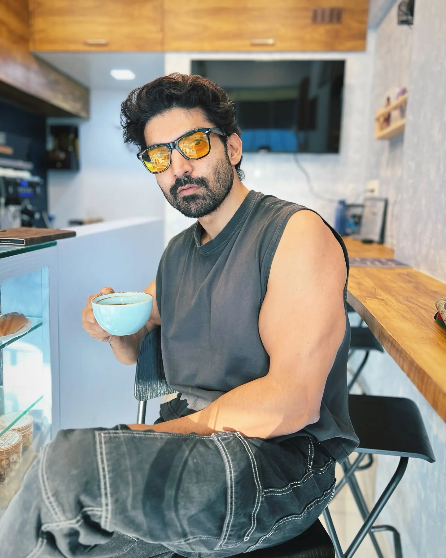 Gurmeet Choudhary Enjoys Coffee At His Favorite Café Gurmeet Choudhary savors tranquil coffee break at cherished café, embracing simple joy.!!