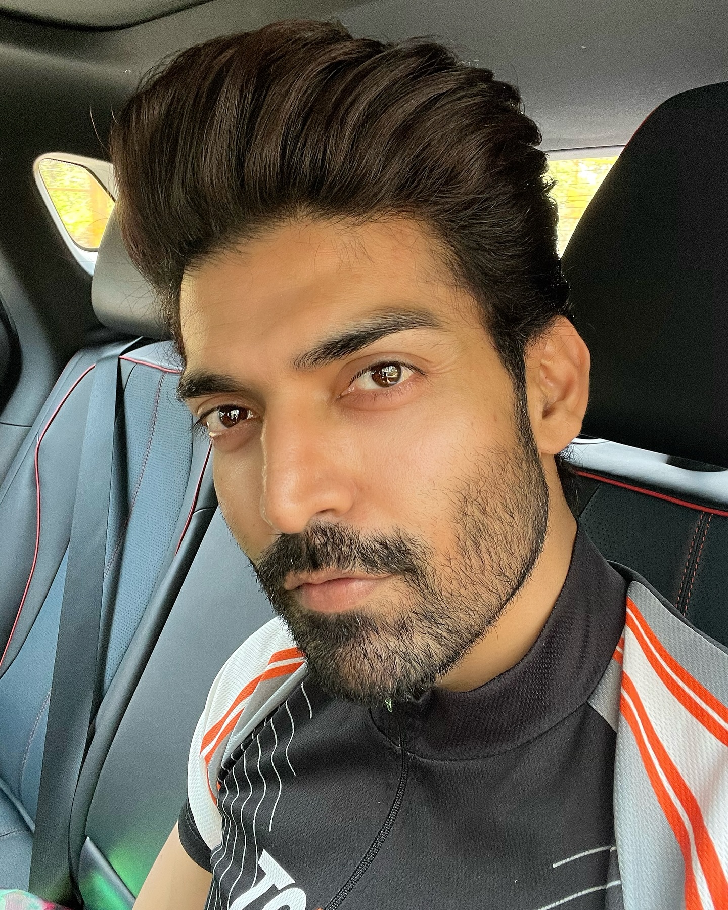 Gurmeet Choudhary Inspires With Reflective Motivation Disciplined icon redefines strength via mirror reflection, propelling fitness journey now.