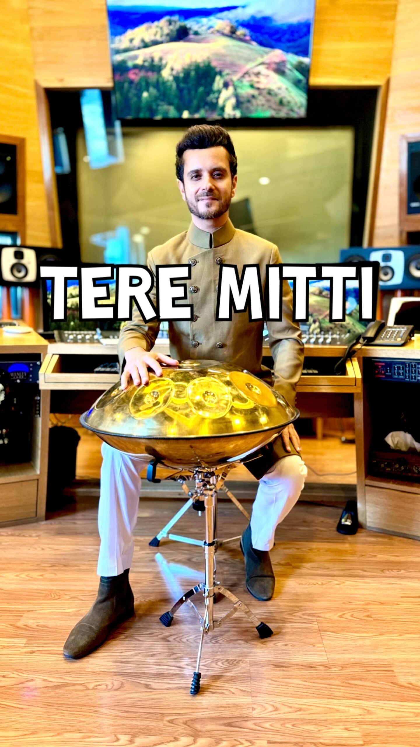 Handpan rendition of 'Teri Mitti' salutes our valiant forces while uniting hearts in pride