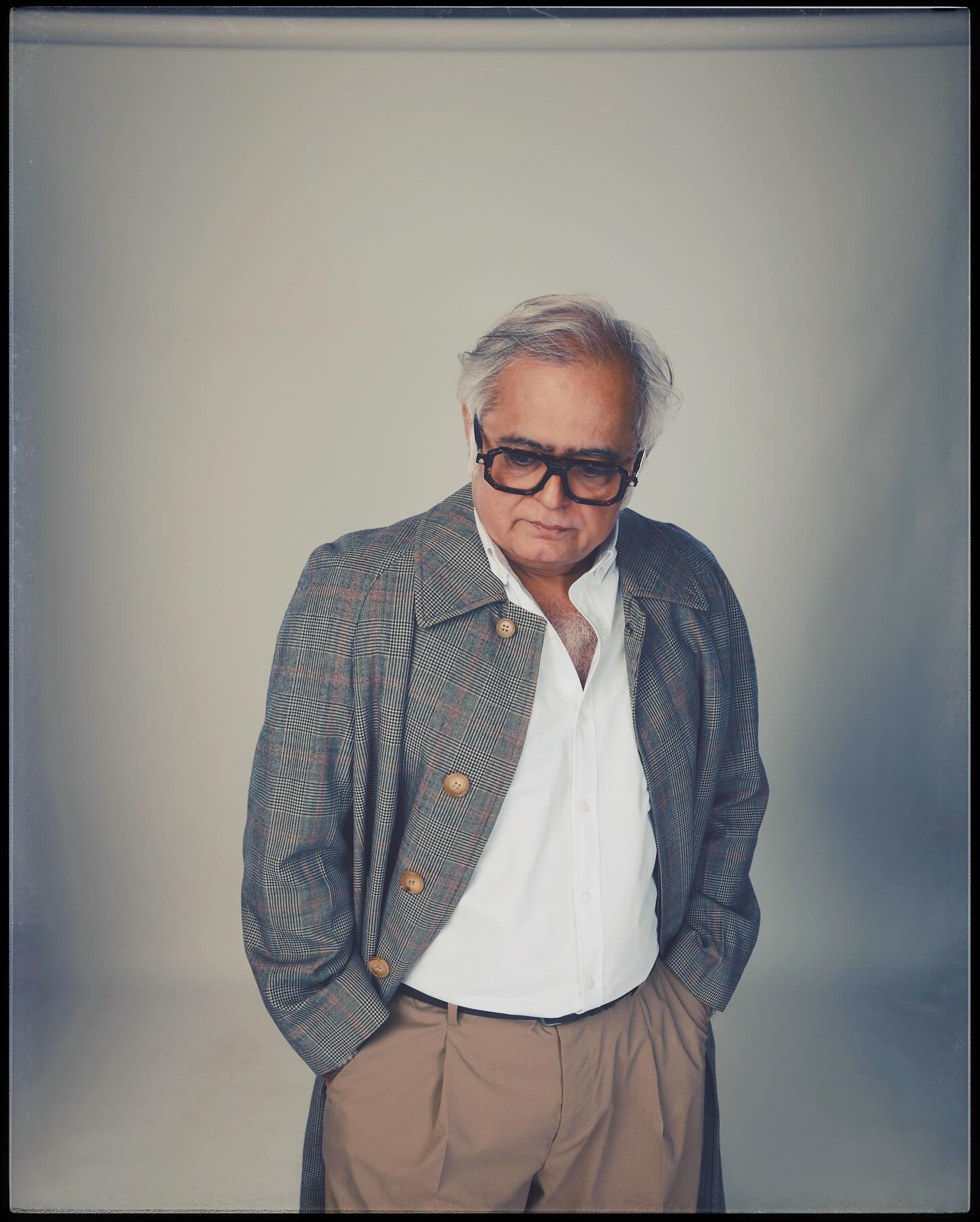 Hansal Mehta’s Off-Set Look Test Style