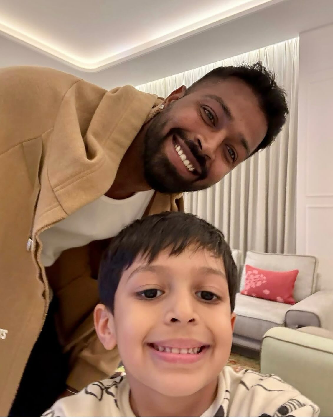 Hardik Pandya Begins IPL Duty With Son Agastya