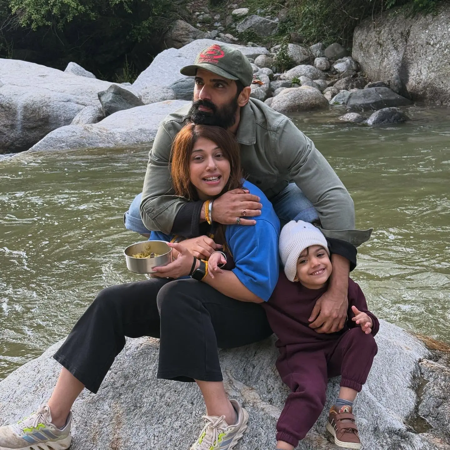 Heavenly Escape At Kudrat Boutique Homestay Serene Tirthan Valley retreat: cozy comfort, pristine nature, and heartfelt hospitality.