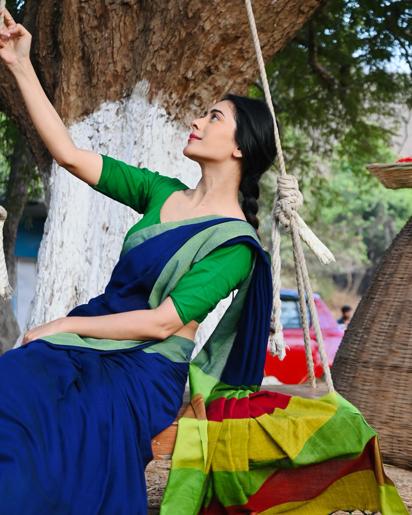 Hiba Nawab Dazzles With #Jhanak Revelation Elegant visuals and bold vibes emerge as Hiba Nawab teases intrigue in her #Jhanak post!!