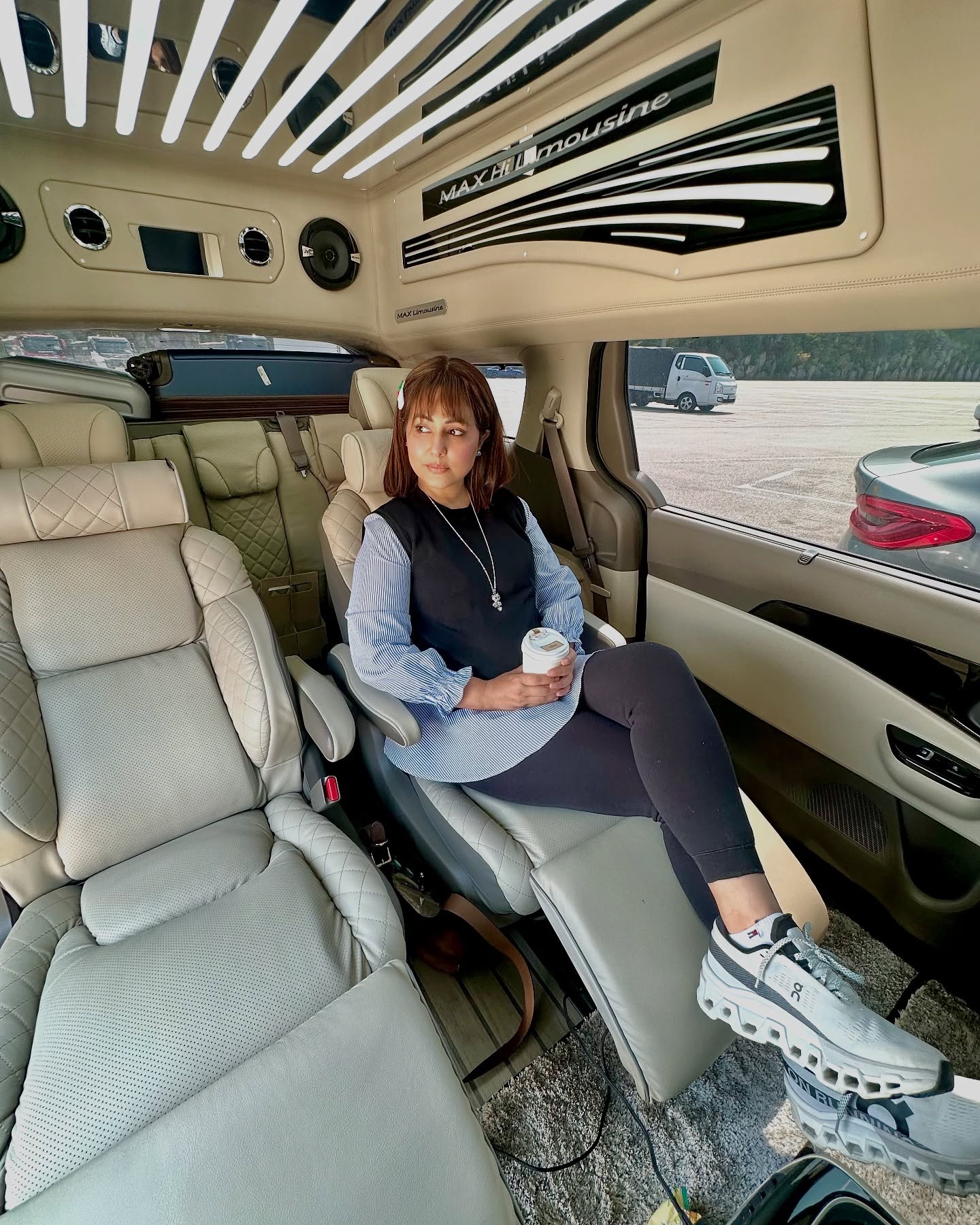 Hina Khan's Comfortable Travel Safarnama
