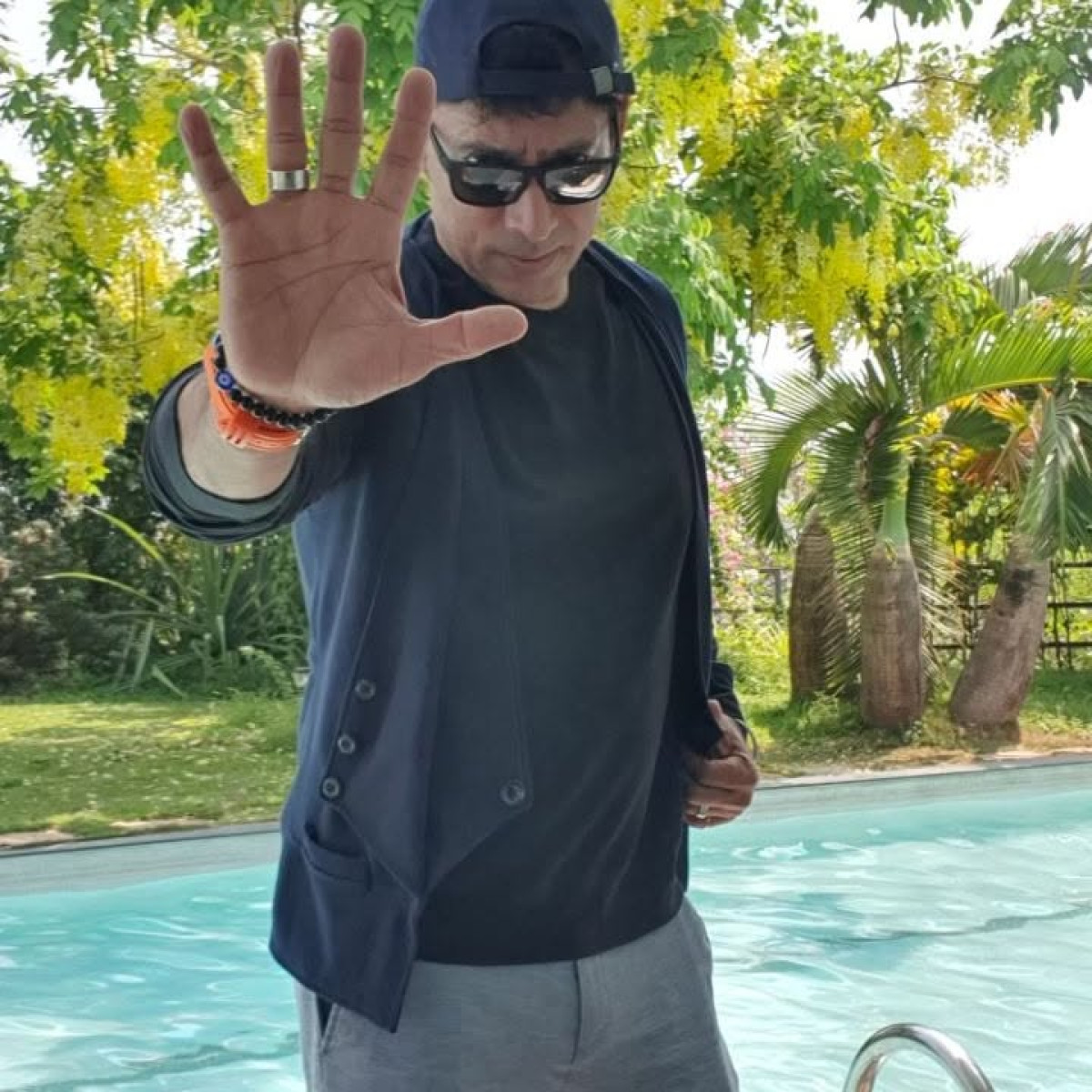 Hrishikesh Pandey ponders healing, sharing soulful thoughts.