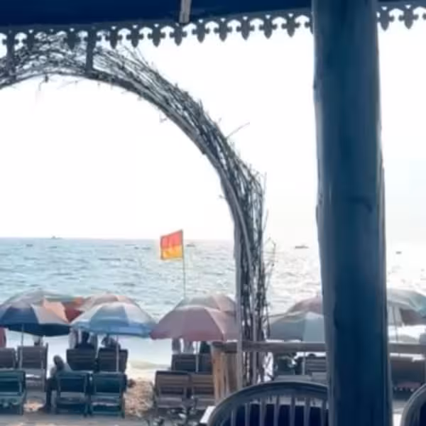 Isha Koppikar’s Goa Photo Dump