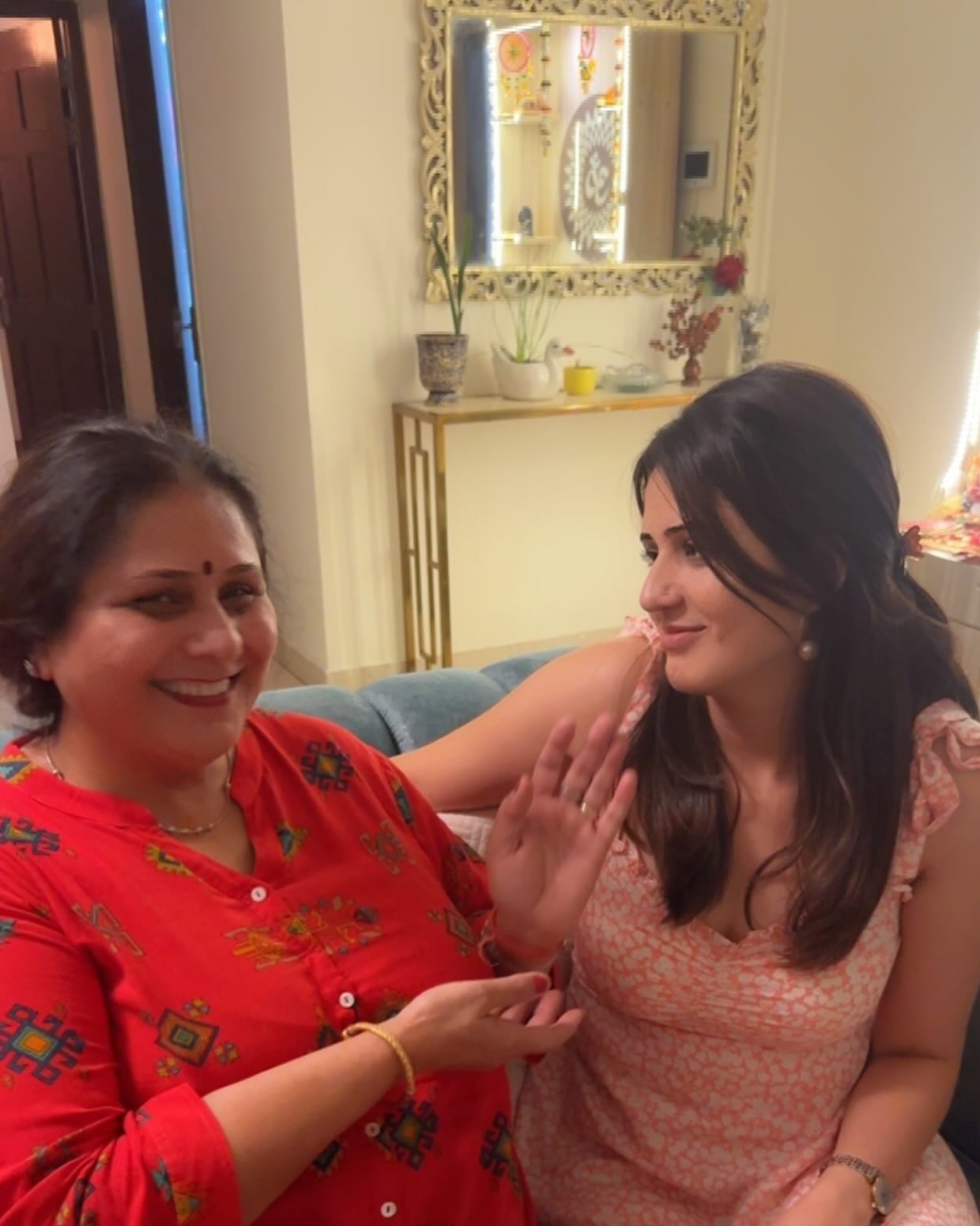 Isha Rikhi Honors Maternal Legacy With Heartfelt Tribute Heartfelt tribute from Isha Rikhi shows her strength and cherished maternal bond with love.