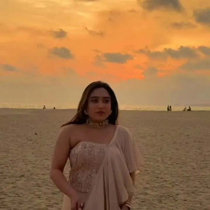 Ishani Dave Unveils Stunning Look With Gujarat Vibes