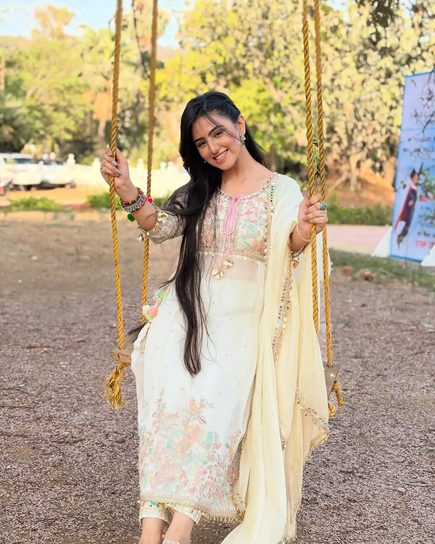Isha’s Style Shines On Dangal TV